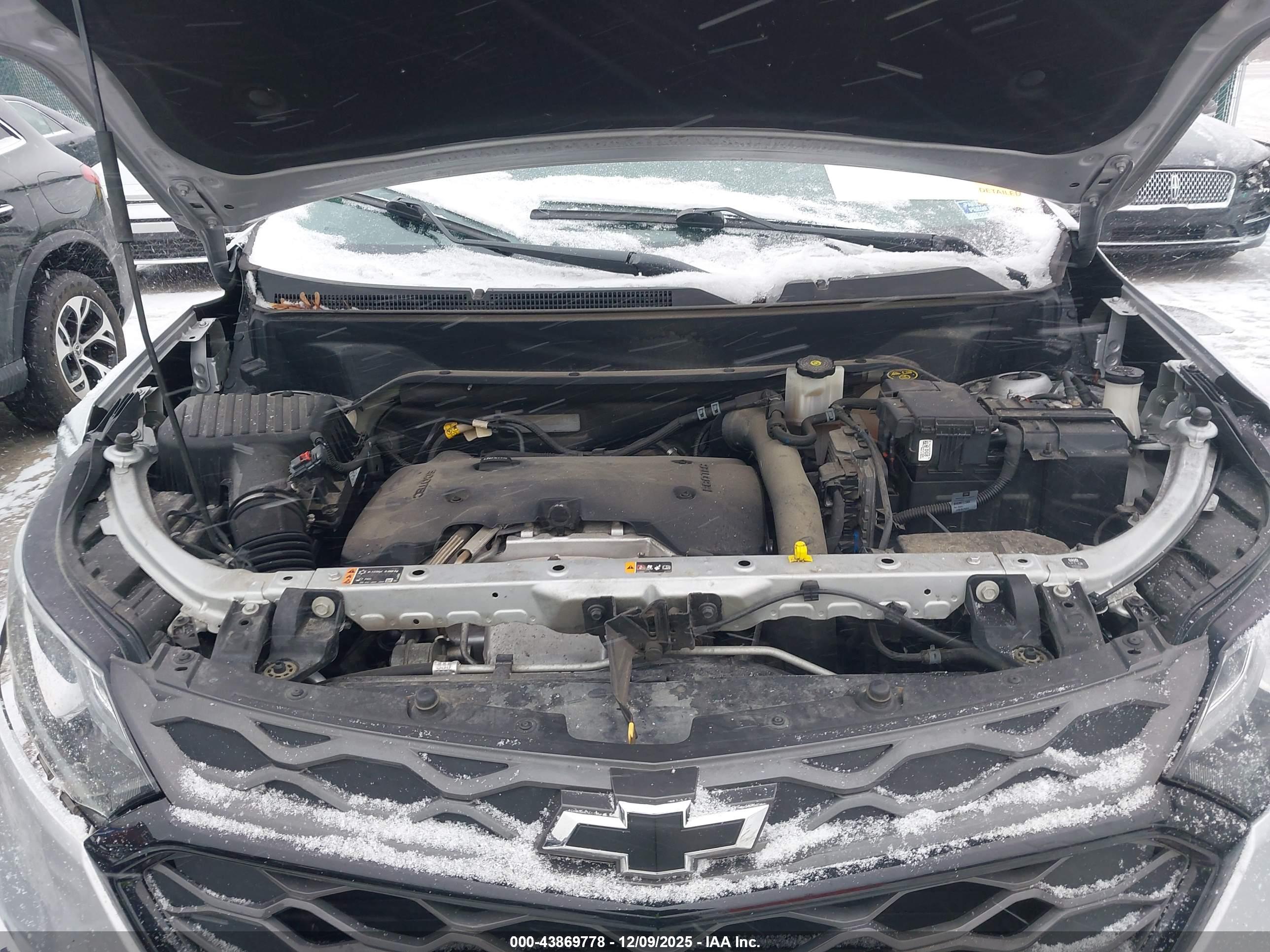 CHEVROLET EQUINOX image 10