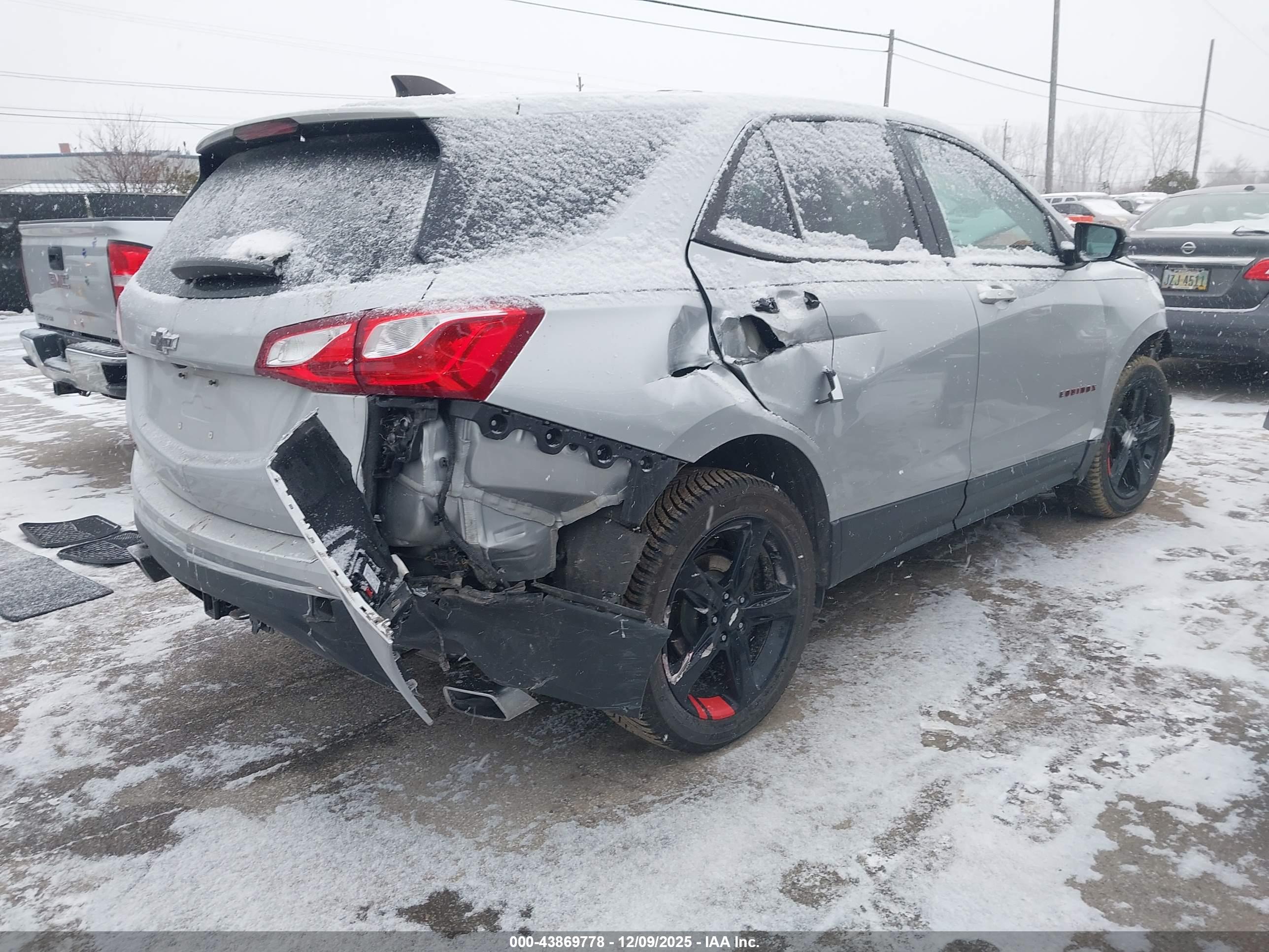 CHEVROLET EQUINOX image 4