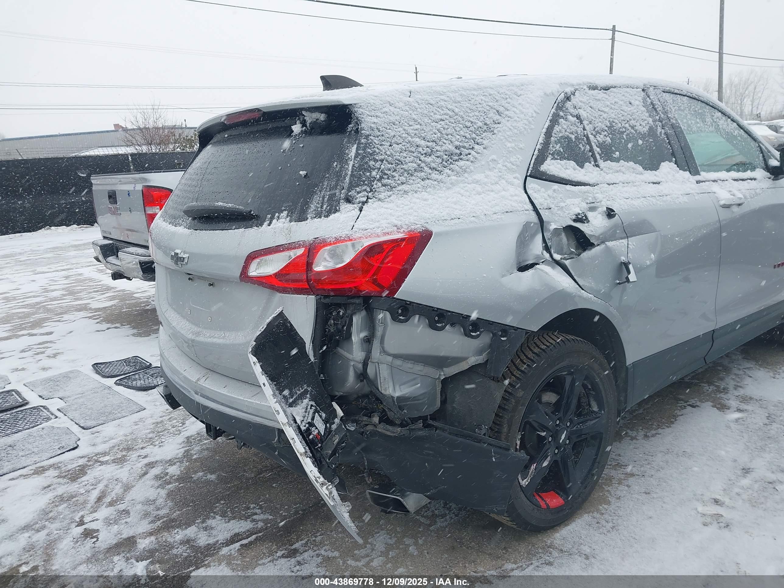 CHEVROLET EQUINOX image 6