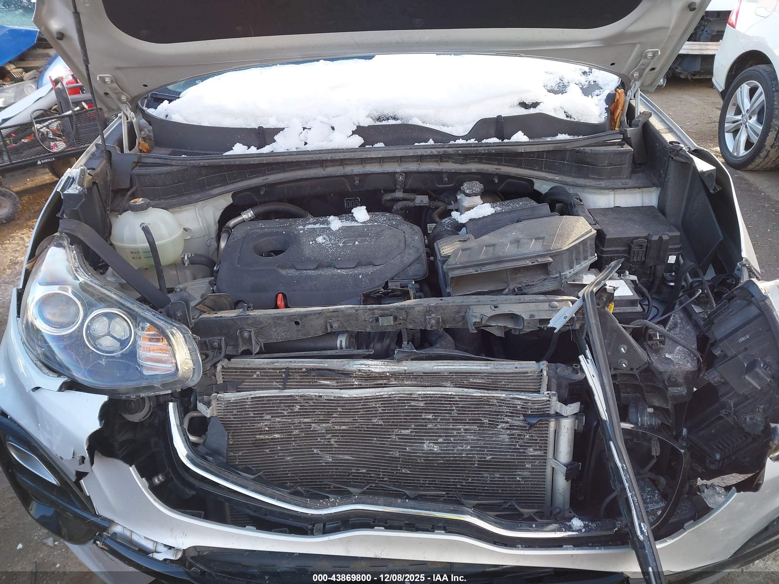 KIA SPORTAGE image 10