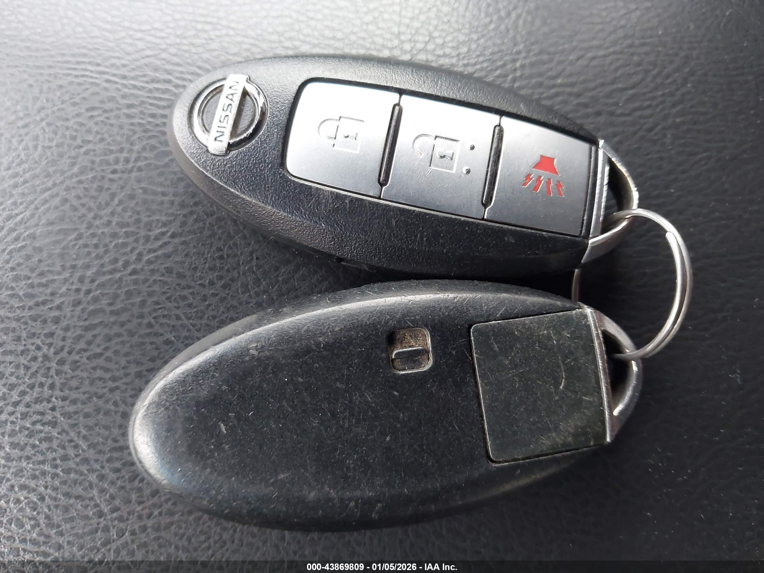 NISSAN MURANO image 11