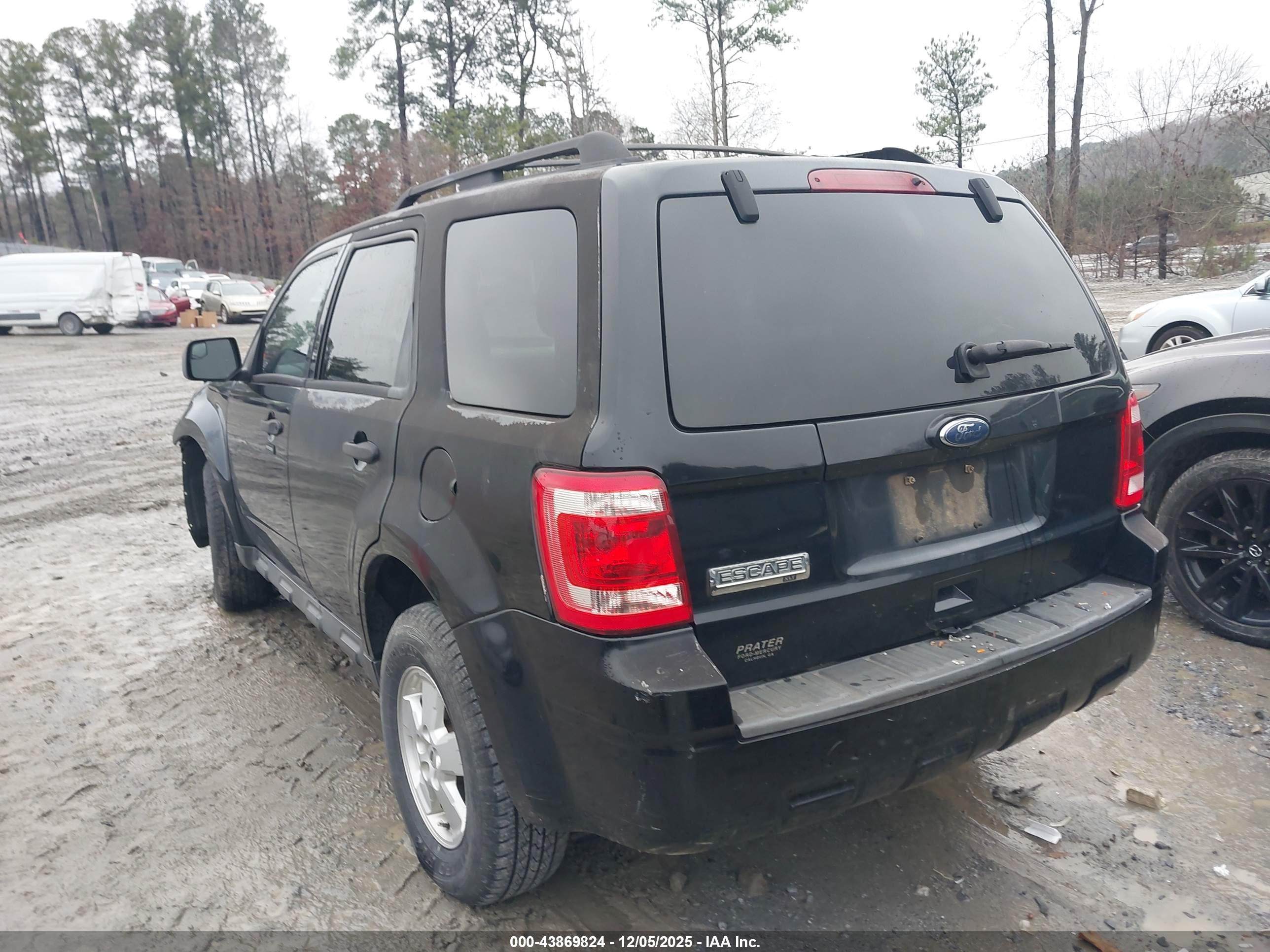 FORD ESCAPE image 3