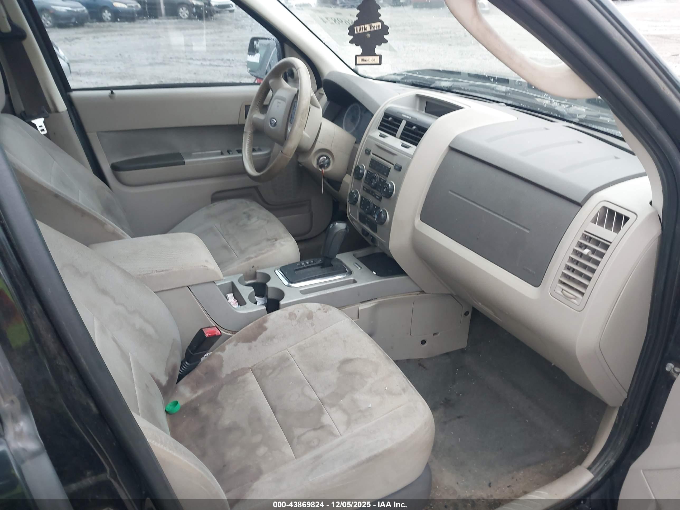 FORD ESCAPE image 5