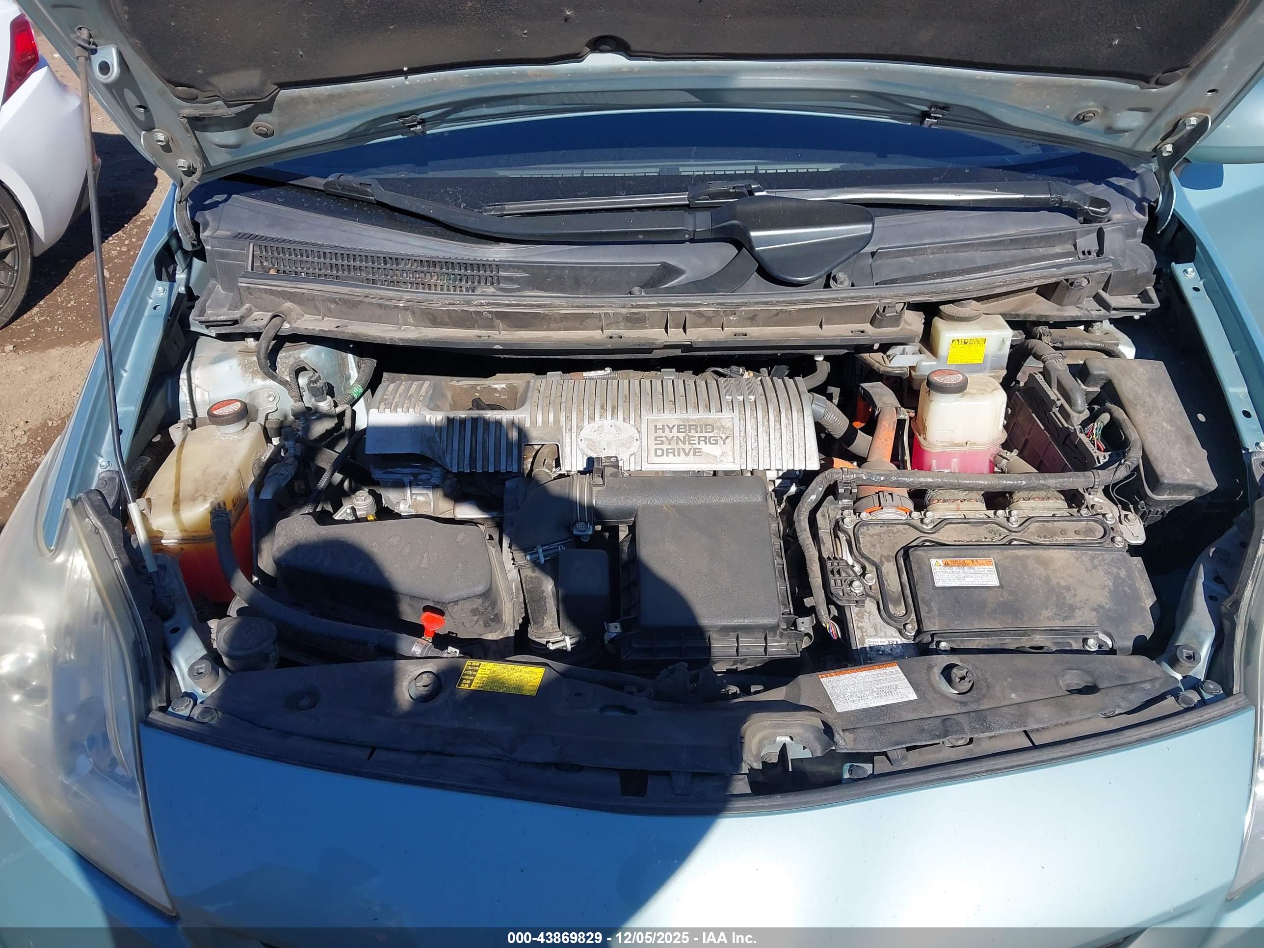 TOYOTA PRIUS image 10