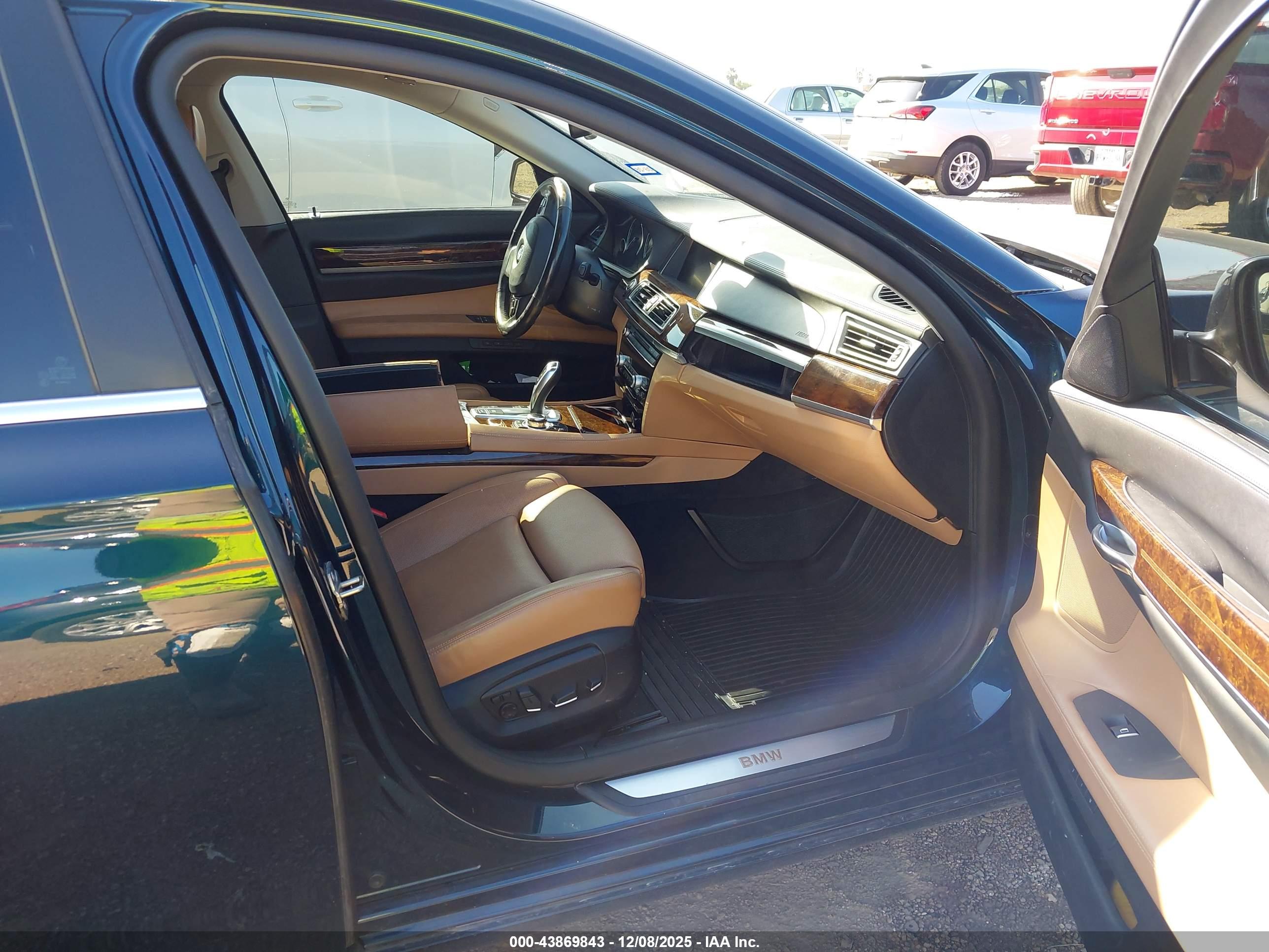 BMW 740LI image 5