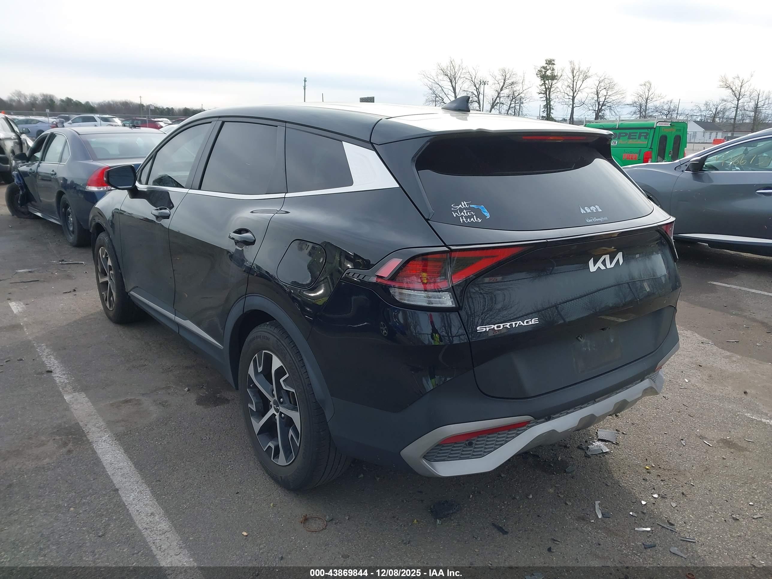KIA SPORTAGE image 3