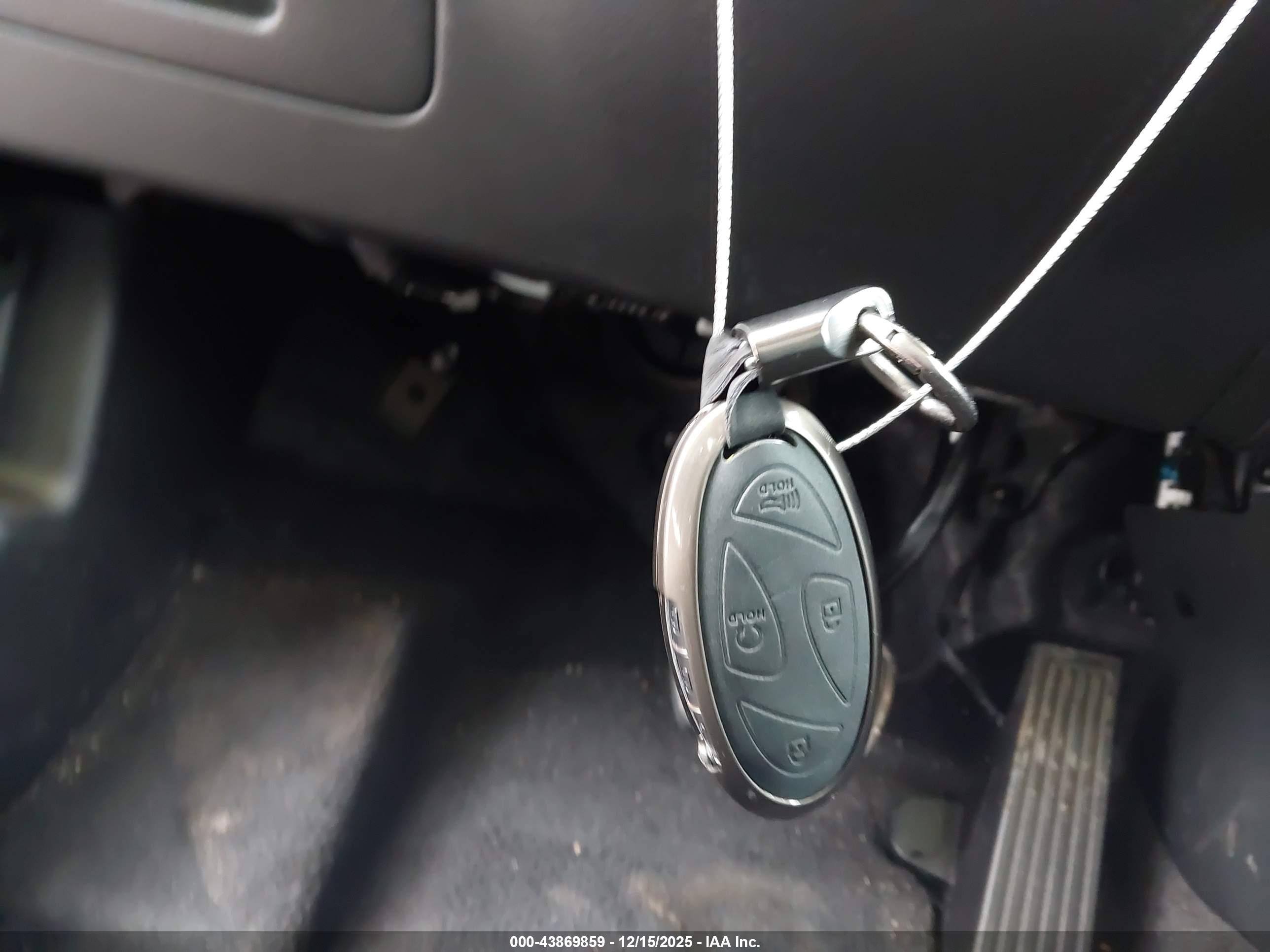 HYUNDAI TUCSON image 11