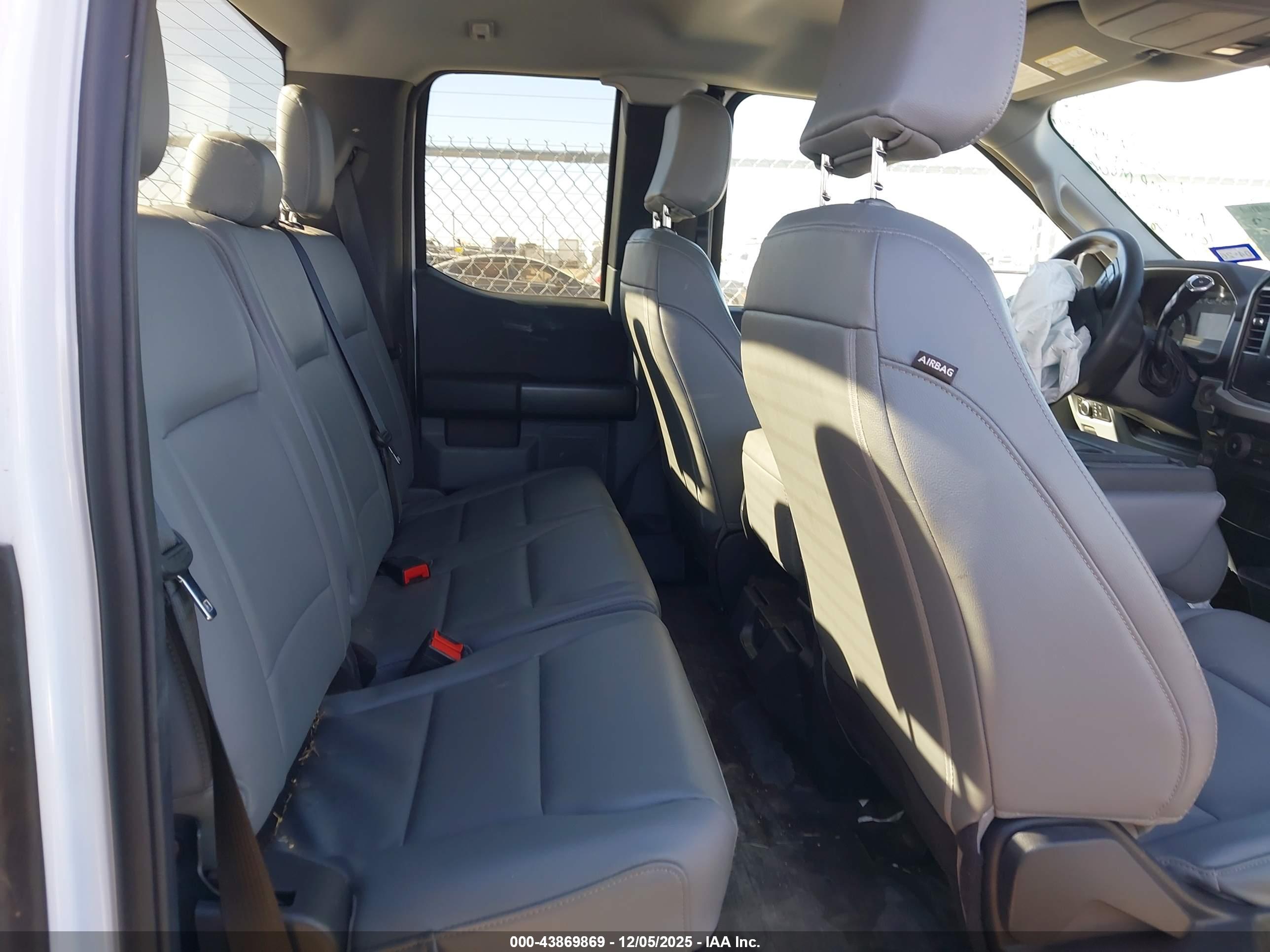 FORD F-150 image 8