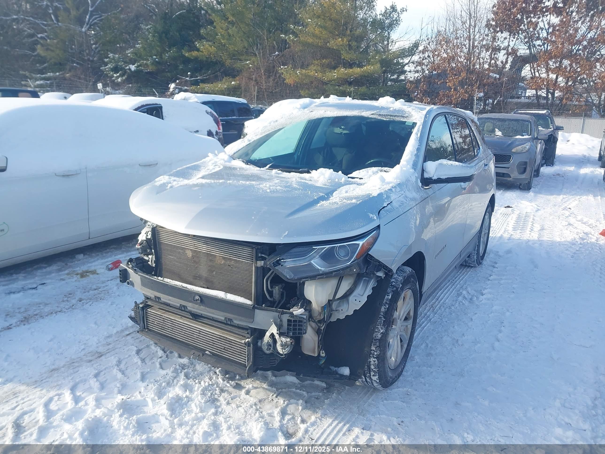 CHEVROLET EQUINOX image 2