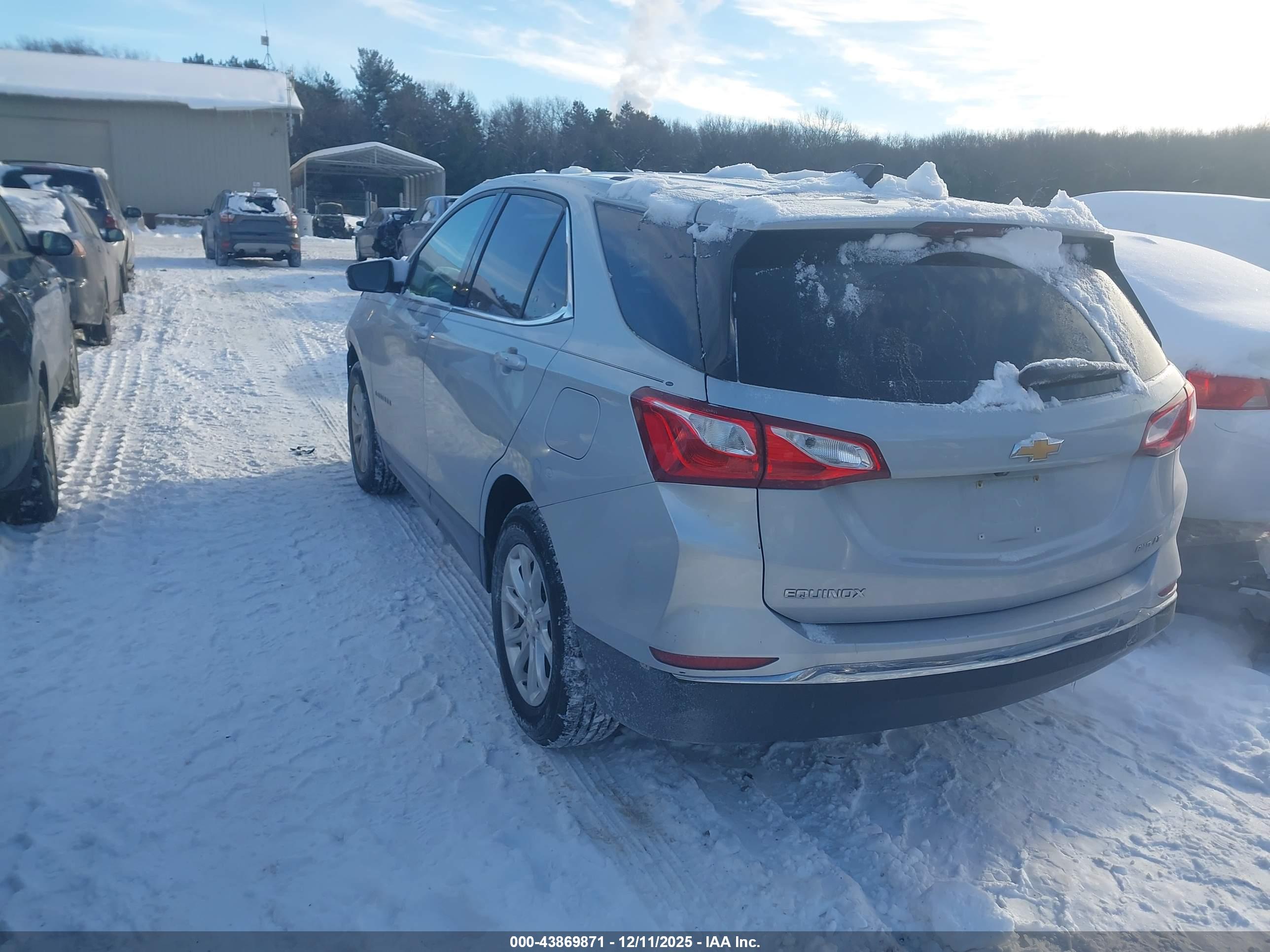 CHEVROLET EQUINOX image 3