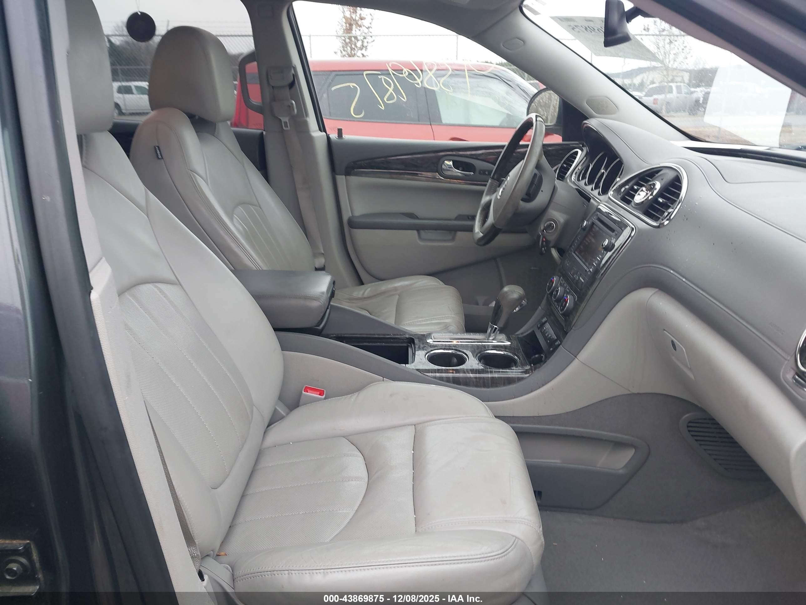 BUICK ENCLAVE image 5