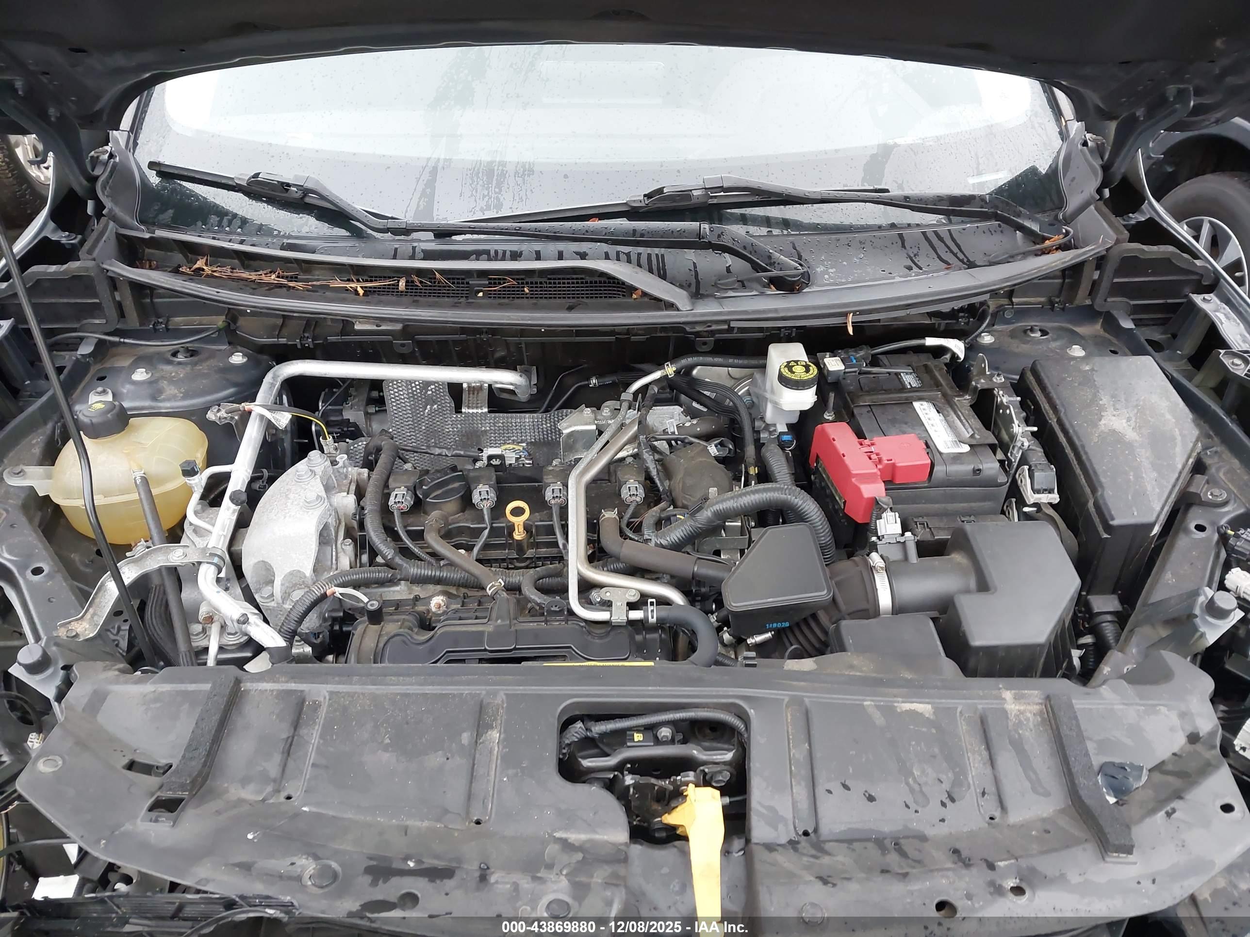 NISSAN ROGUE image 10
