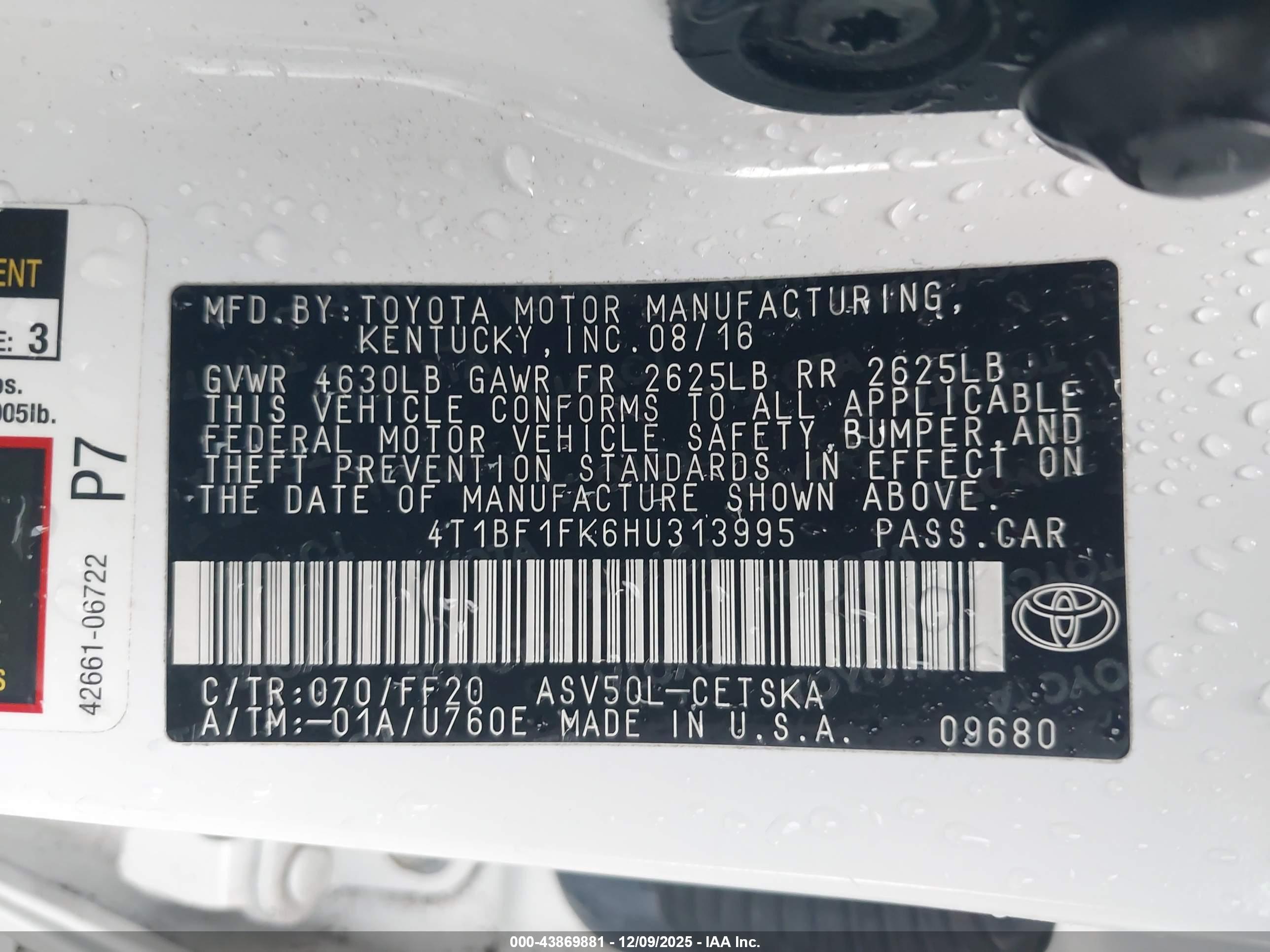 TOYOTA CAMRY image 9