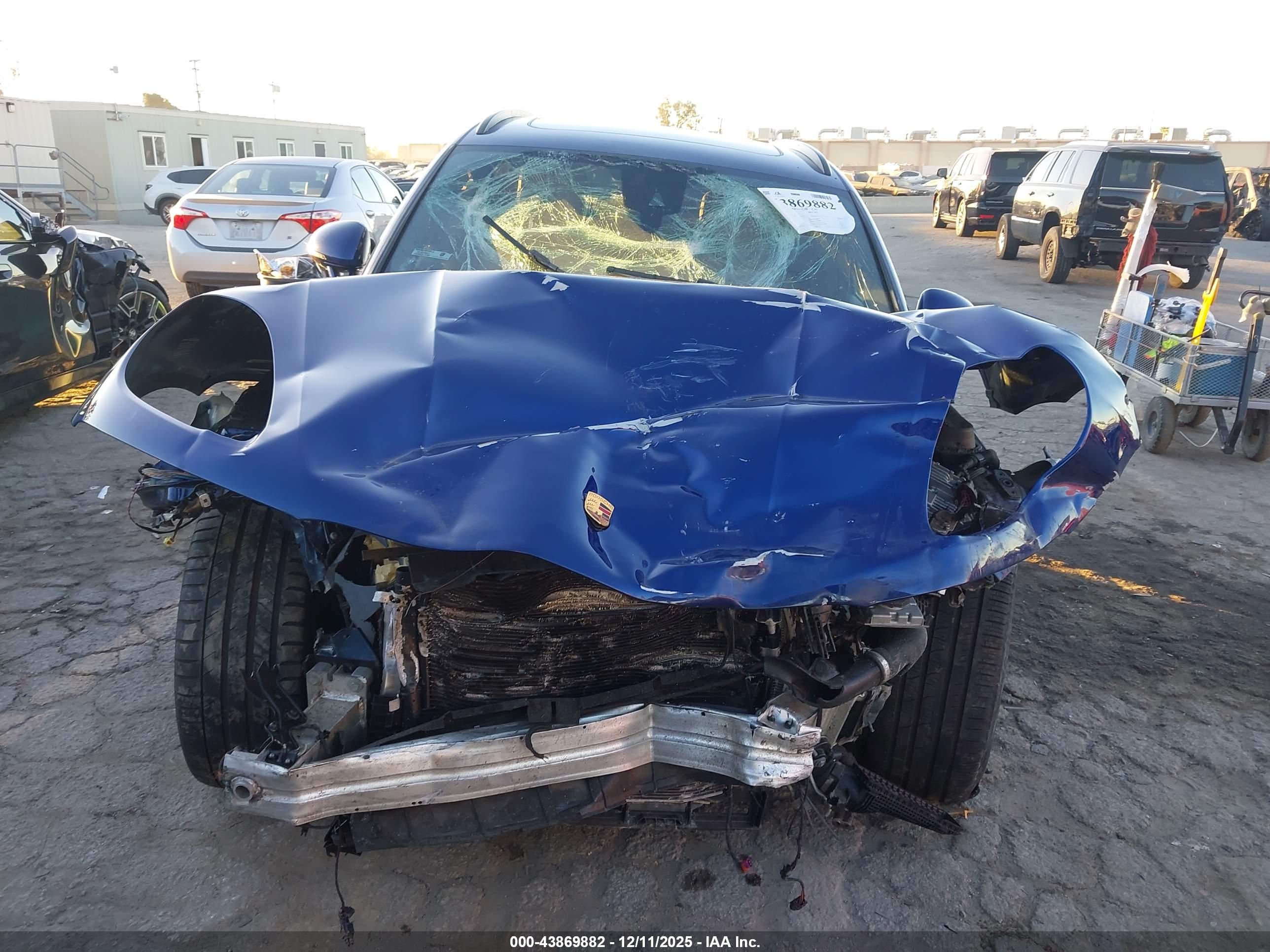 PORSCHE MACAN image 6