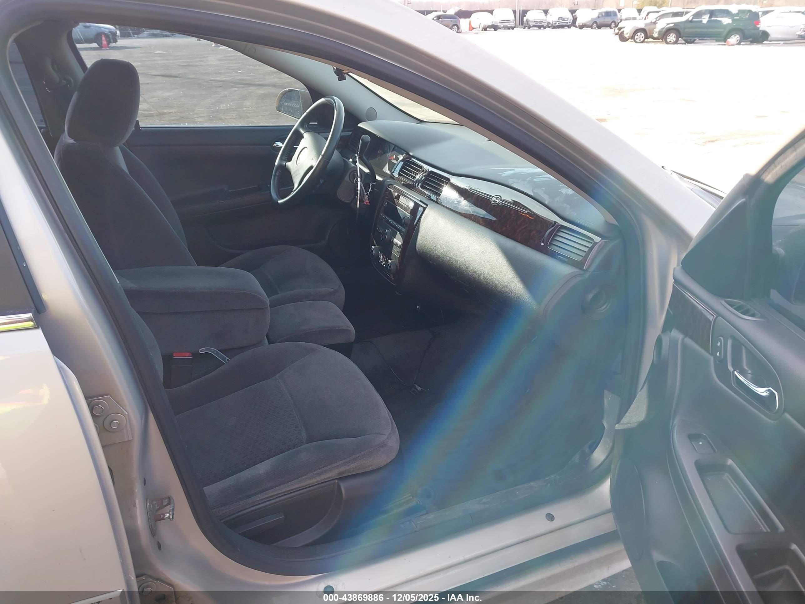 CHEVROLET IMPALA image 5