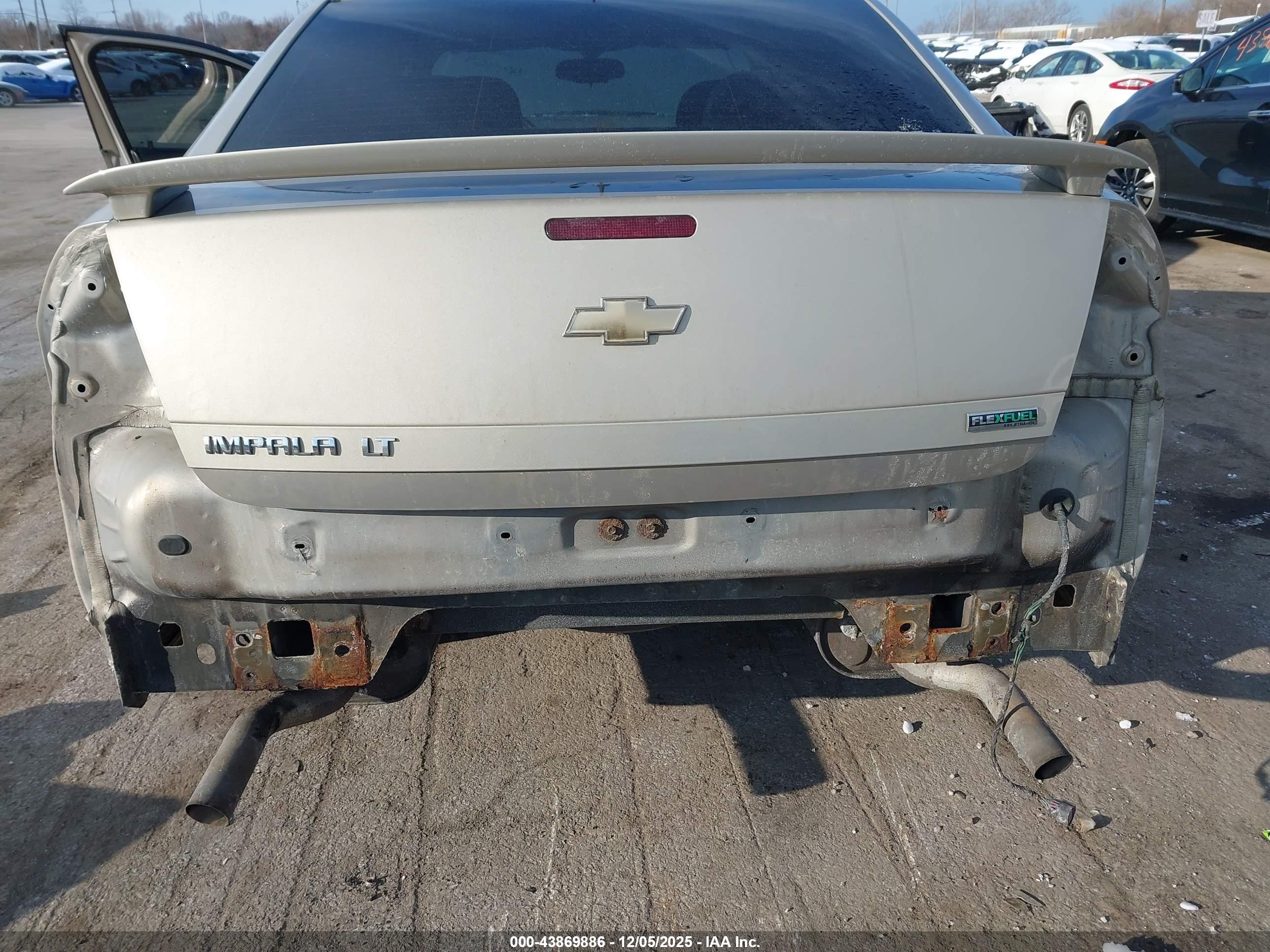 CHEVROLET IMPALA image 6