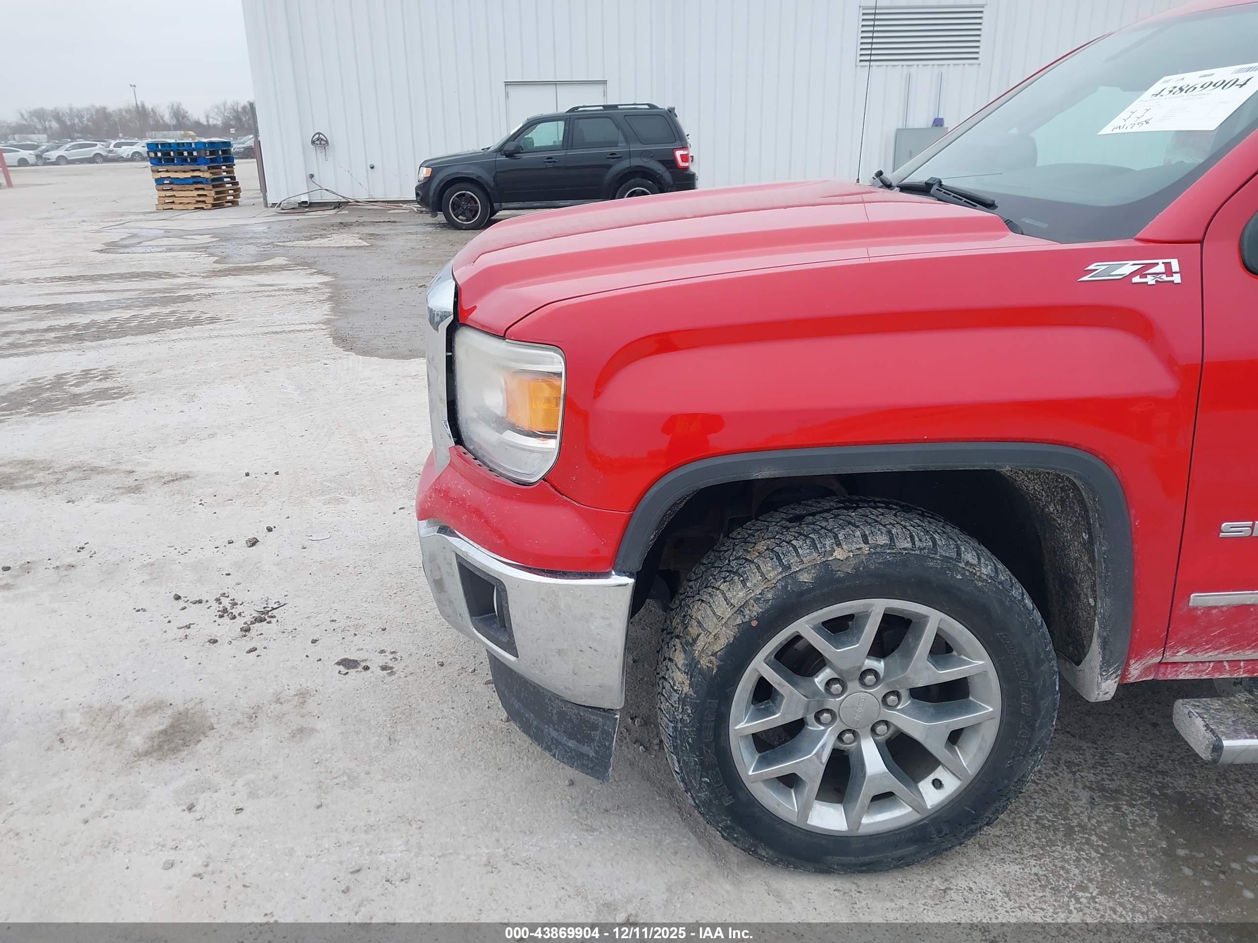 GMC SIERRA image 6