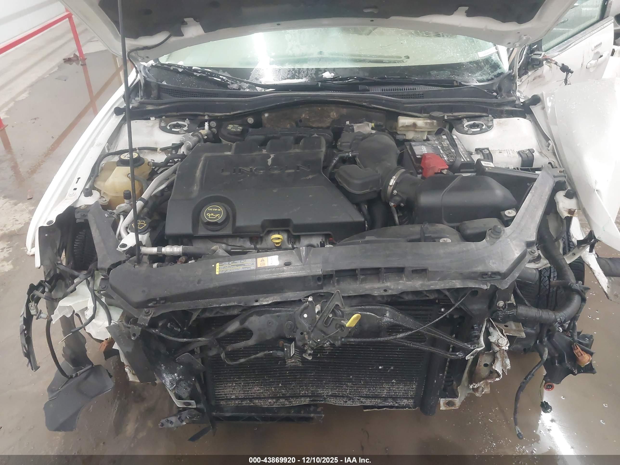 LINCOLN MKZ image 10