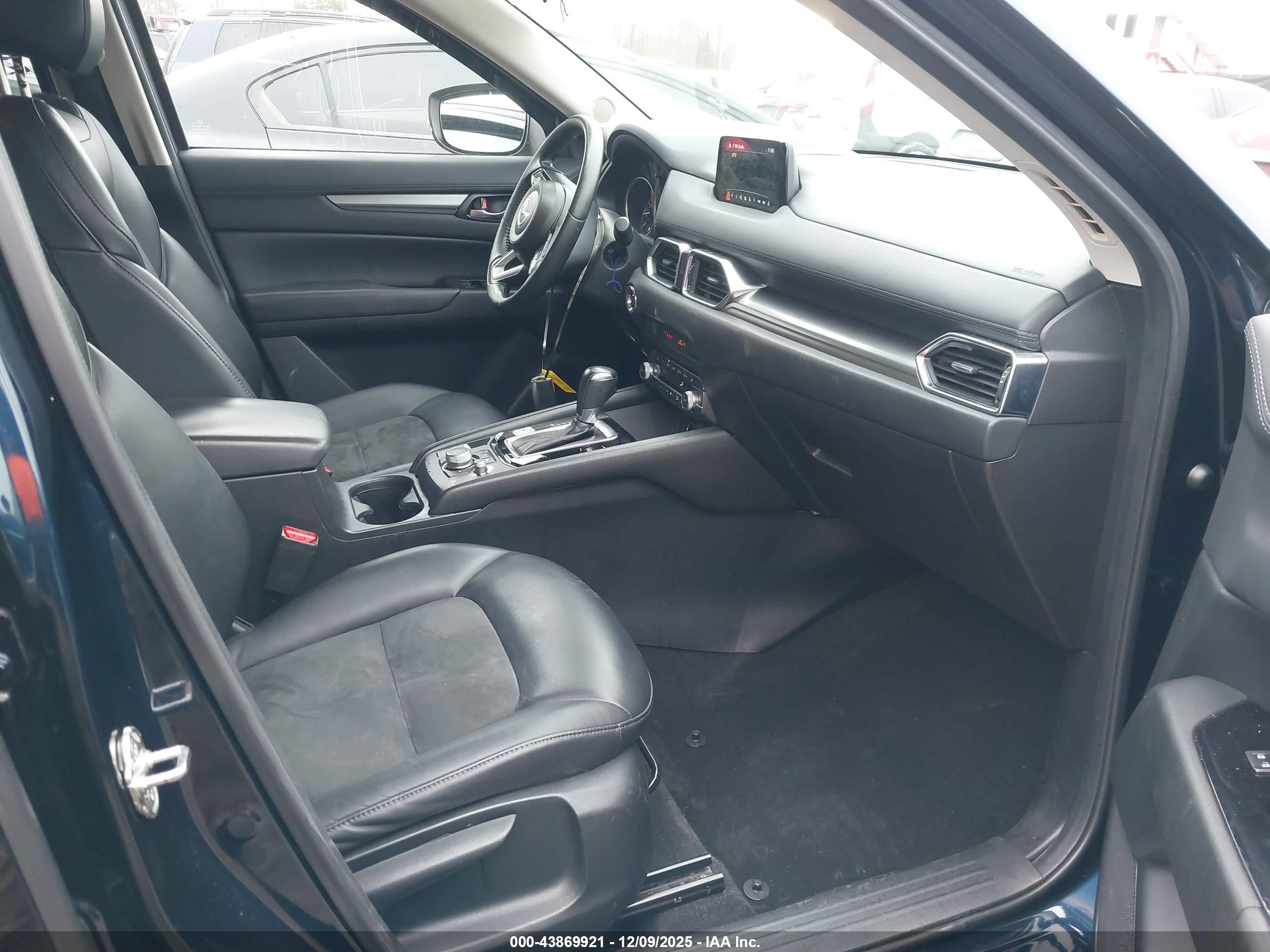 MAZDA CX-5 image 5