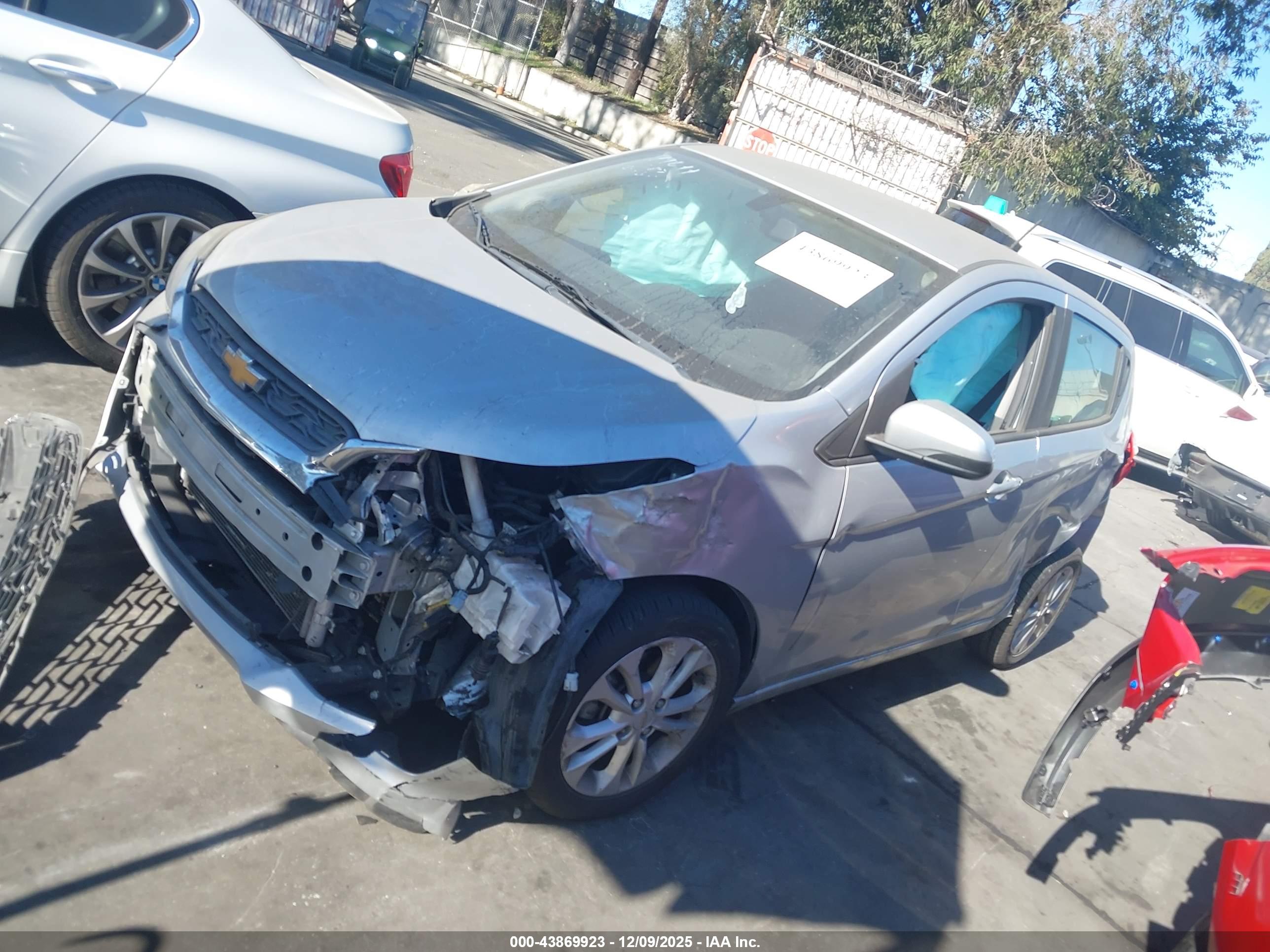CHEVROLET SPARK image 2