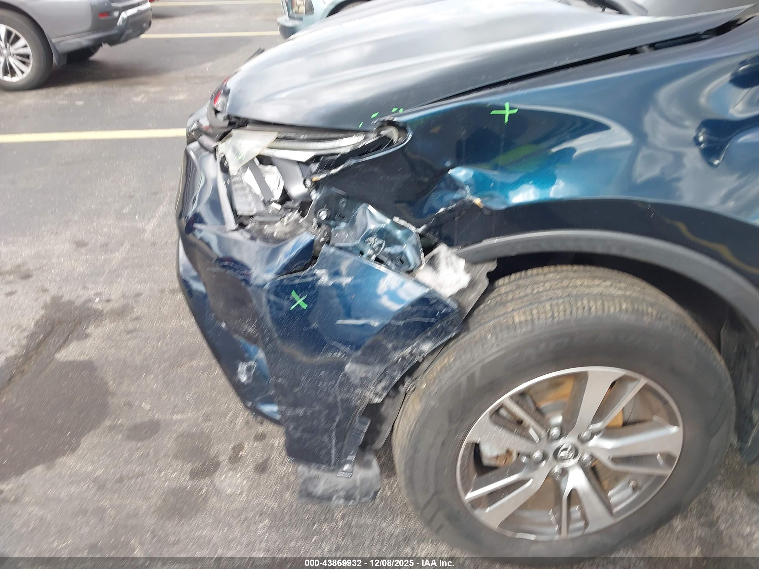TOYOTA RAV4 image 6