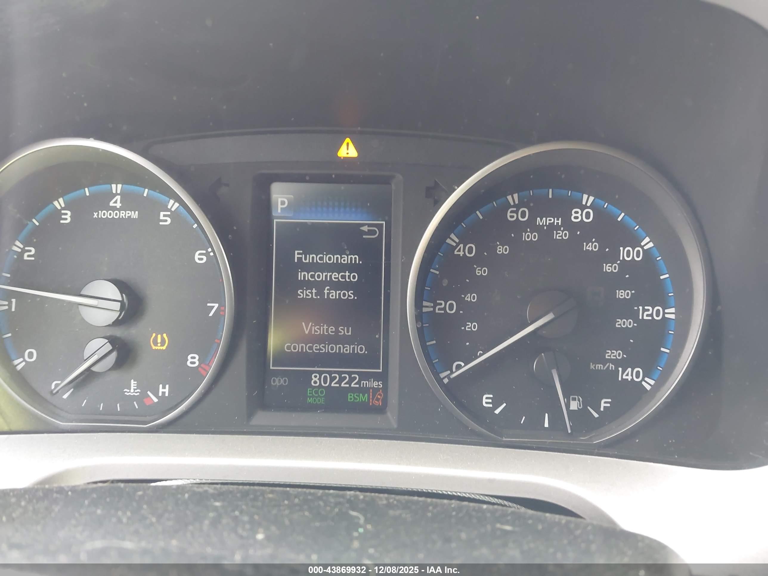 TOYOTA RAV4 image 7