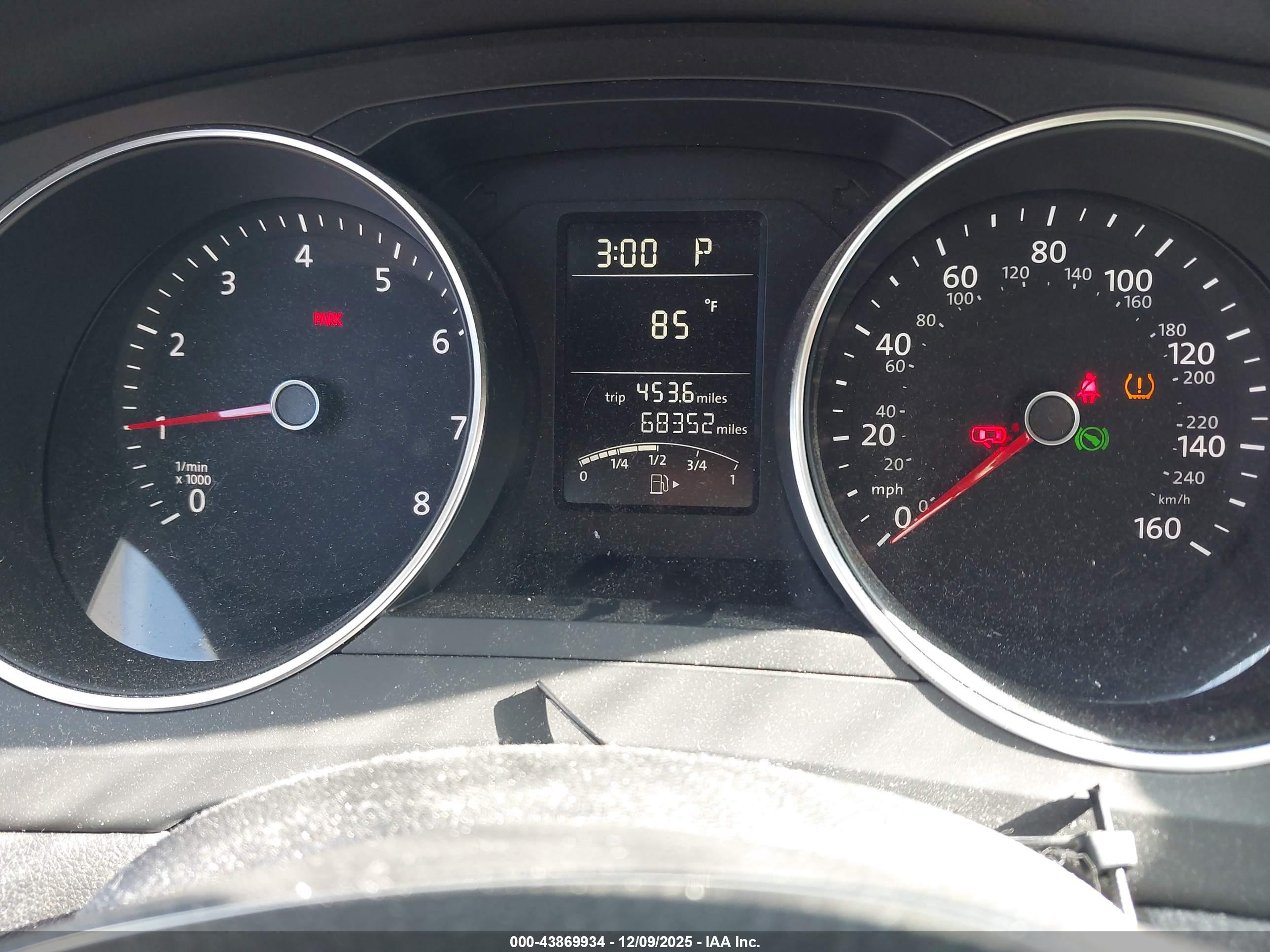 VOLKSWAGEN JETTA image 7