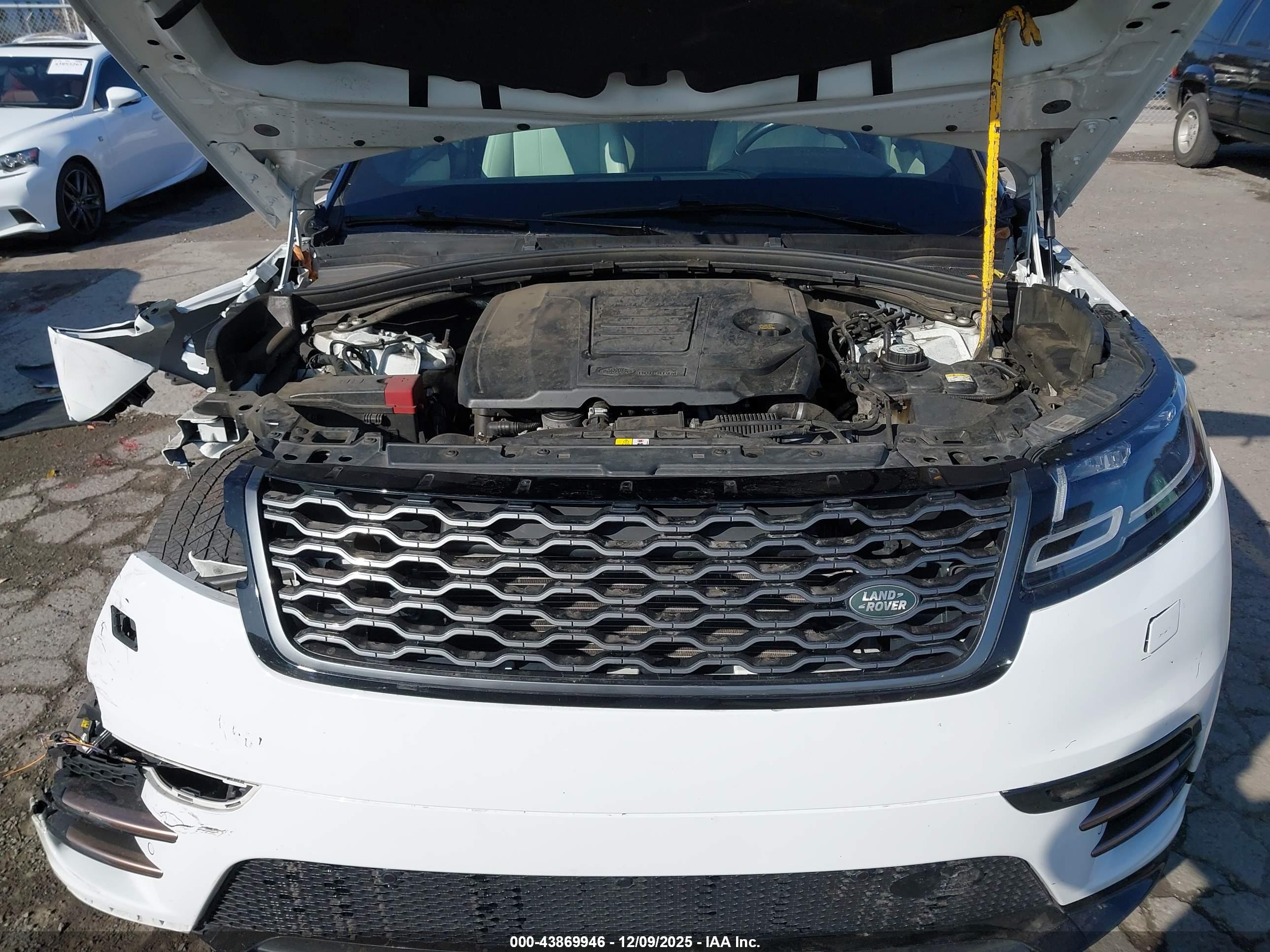 LAND ROVER image 10