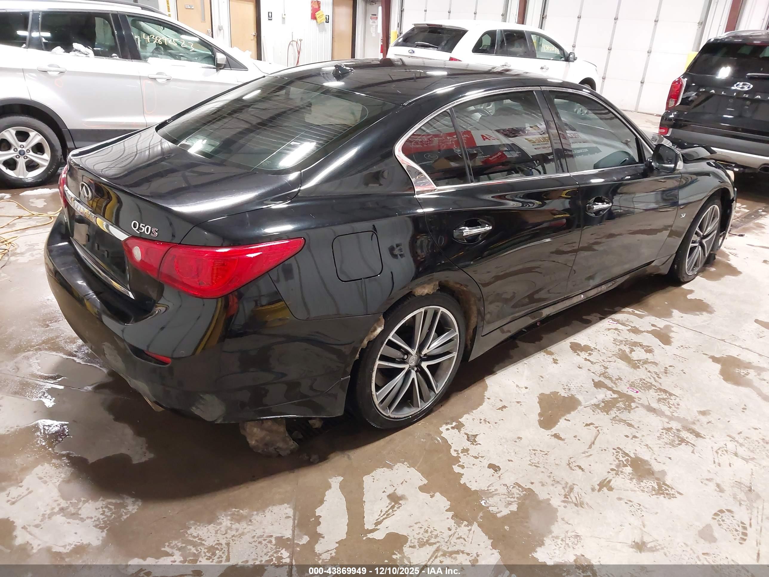 INFINITI Q50 image 4