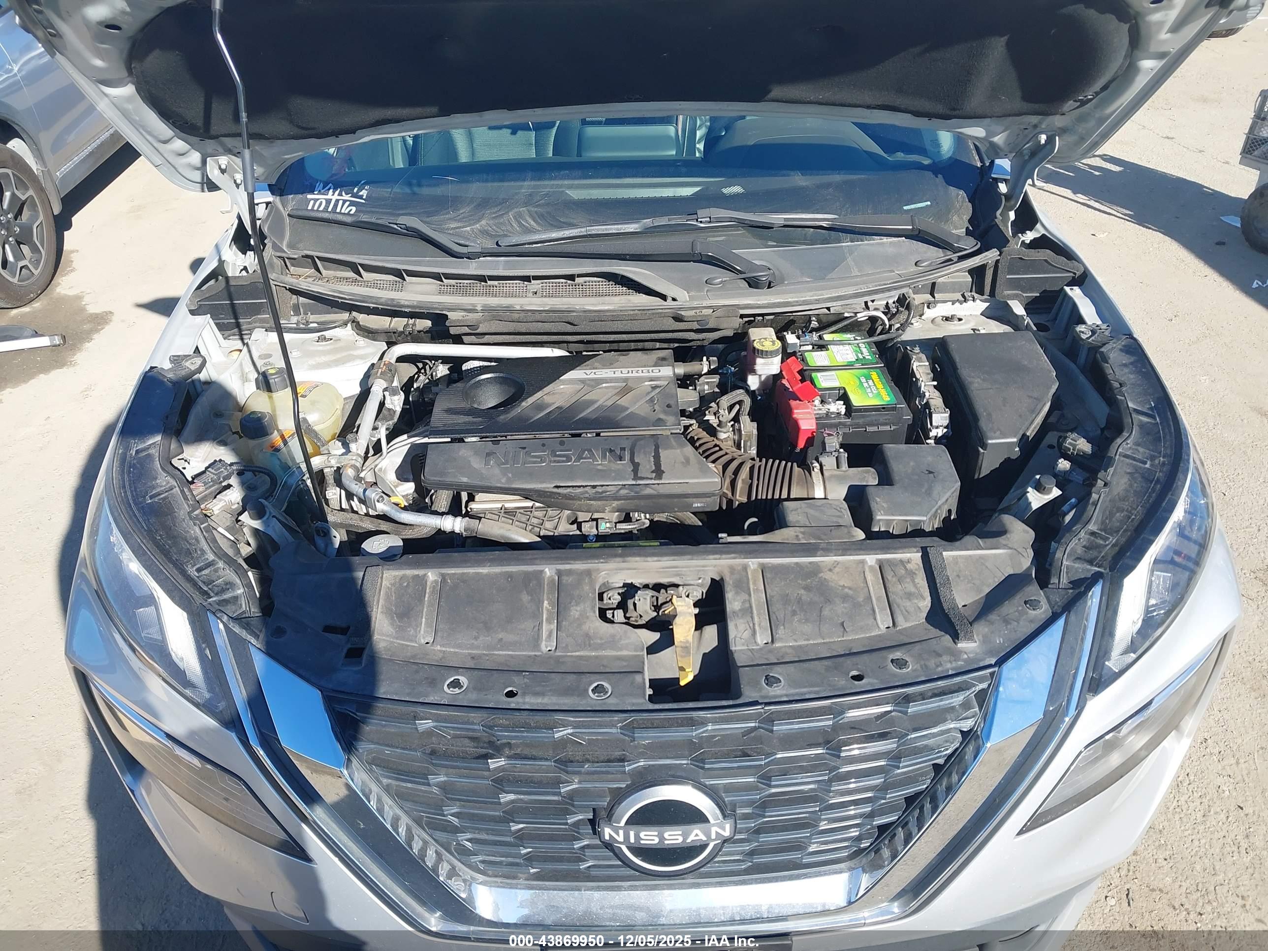 NISSAN ROGUE image 10