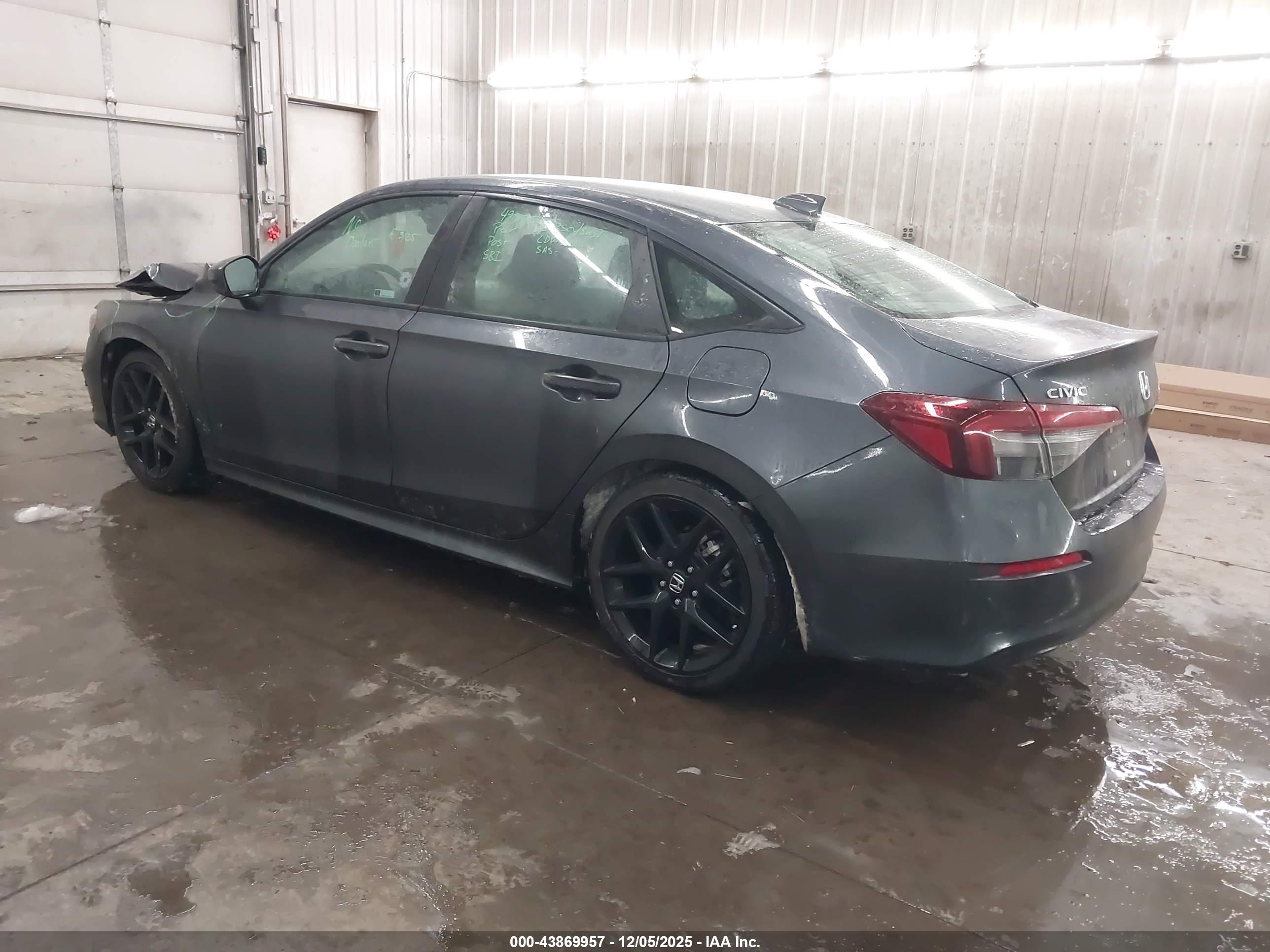 HONDA CIVIC image 3