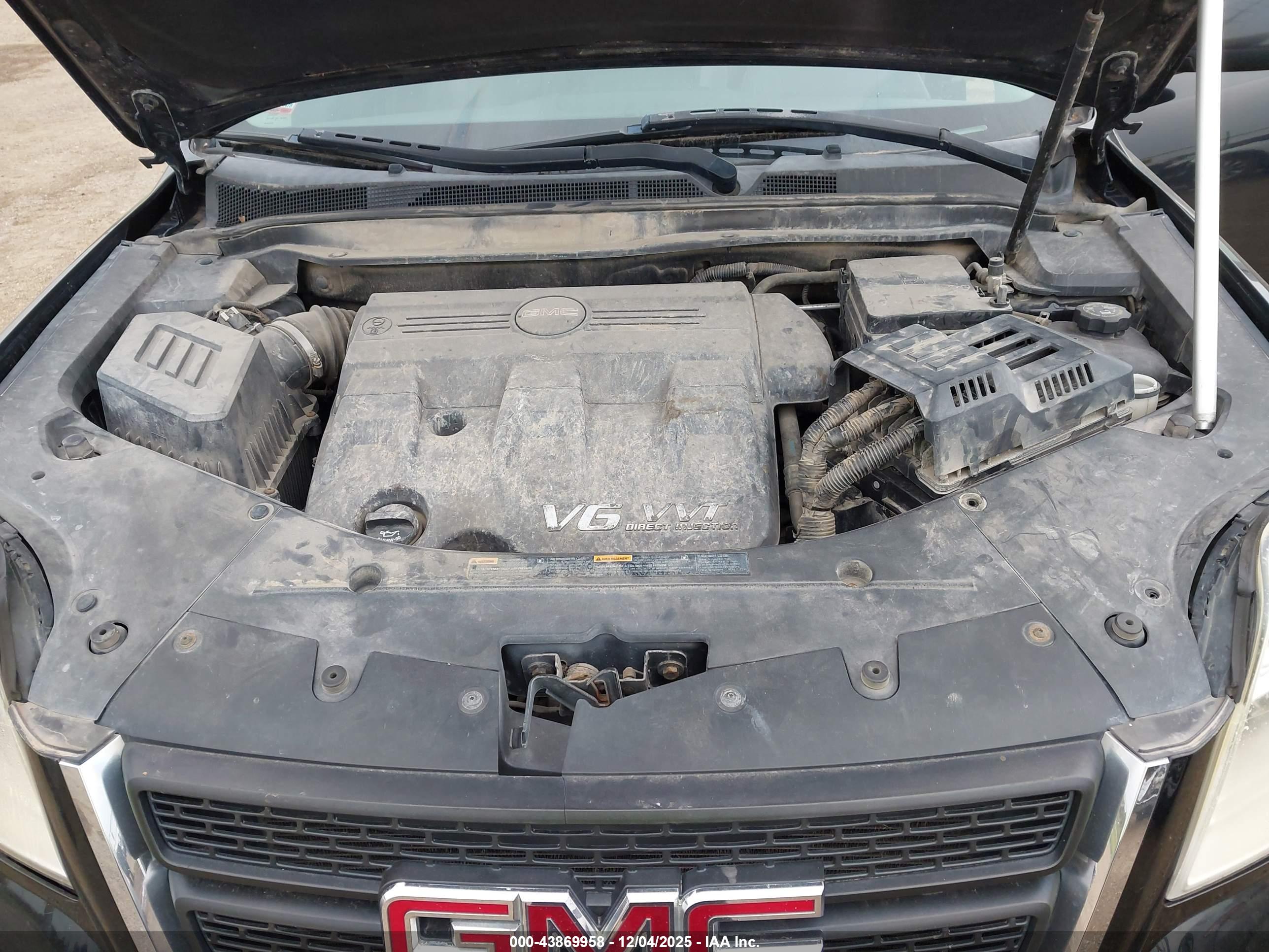 GMC TERRAIN image 10