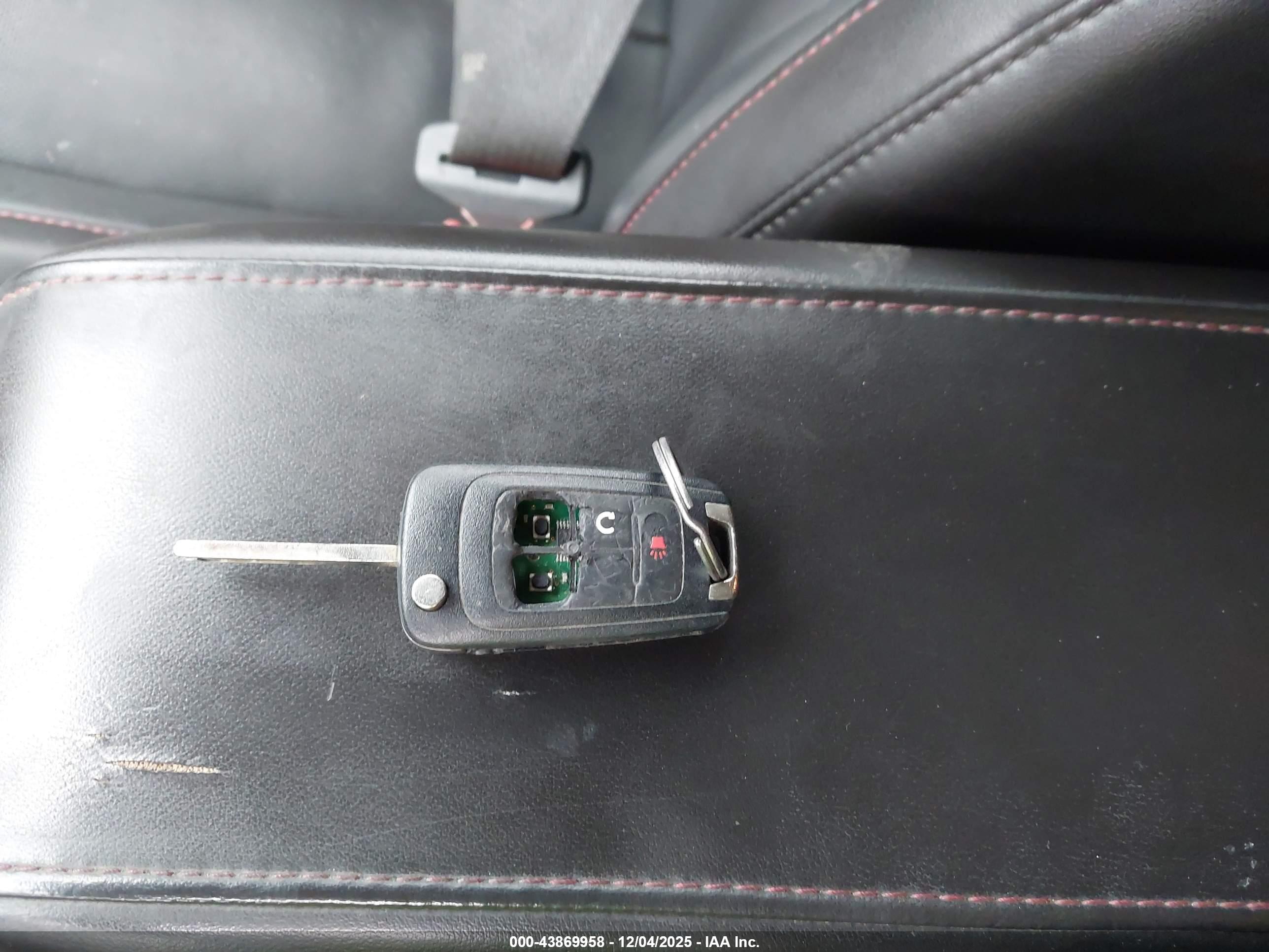 GMC TERRAIN image 11