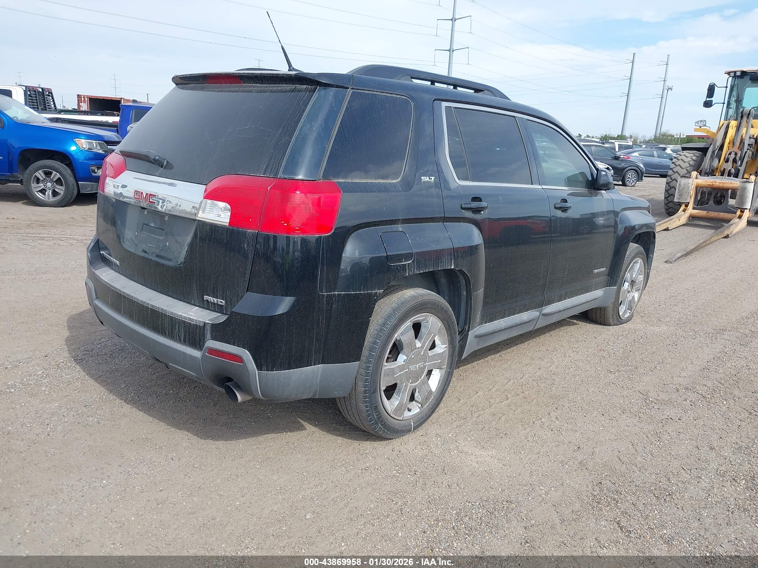 GMC TERRAIN image 4