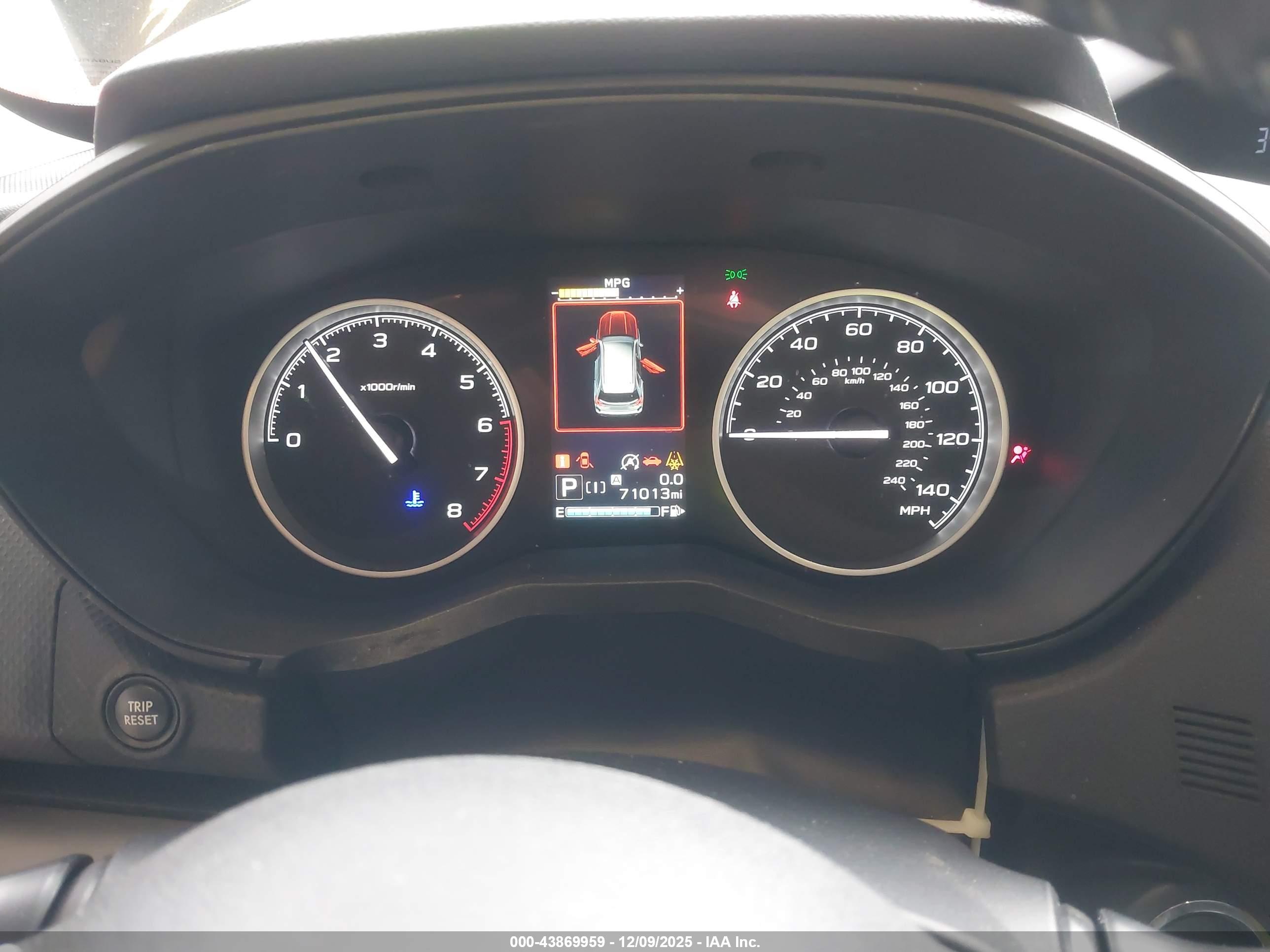 SUBARU FORESTER image 7