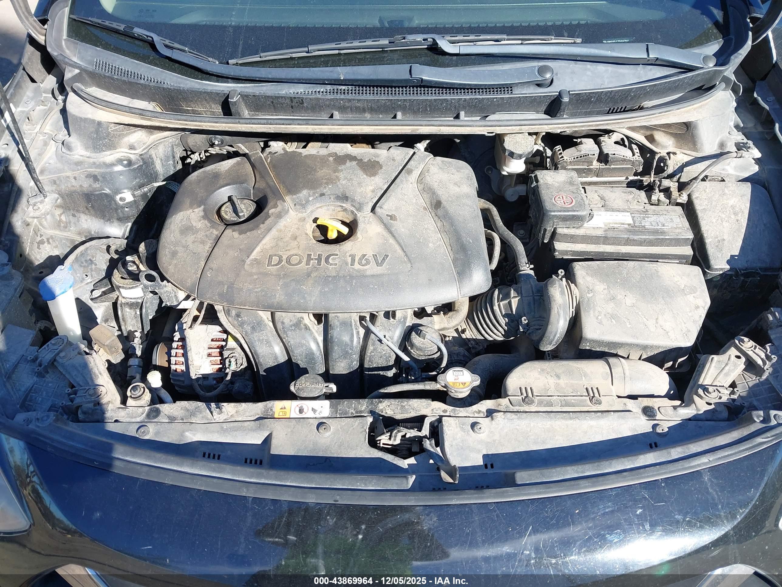 HYUNDAI ELANTRA image 10