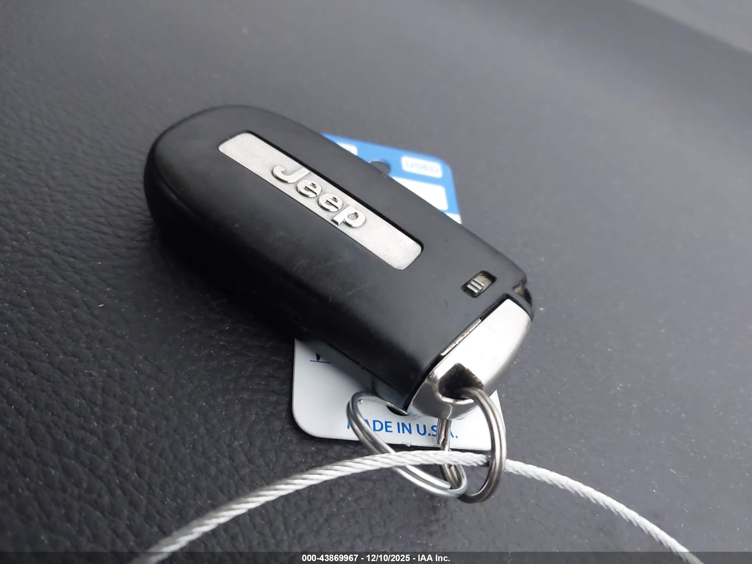 JEEP GRAND image 11