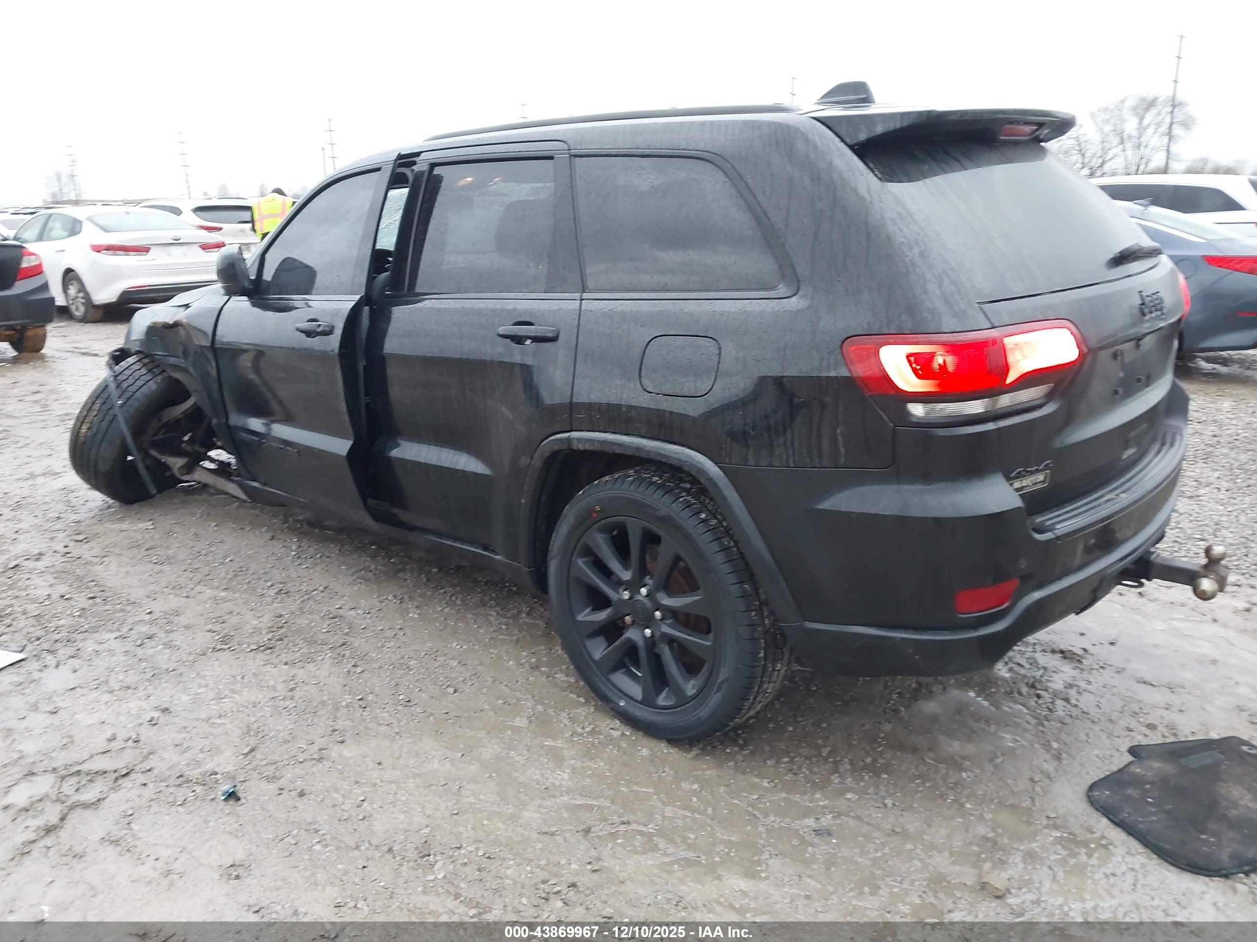 JEEP GRAND image 3