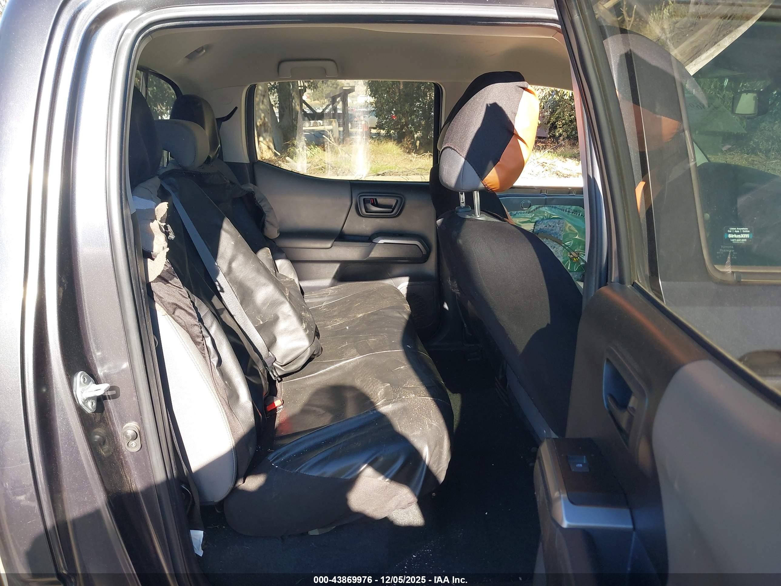 TOYOTA TACOMA image 8