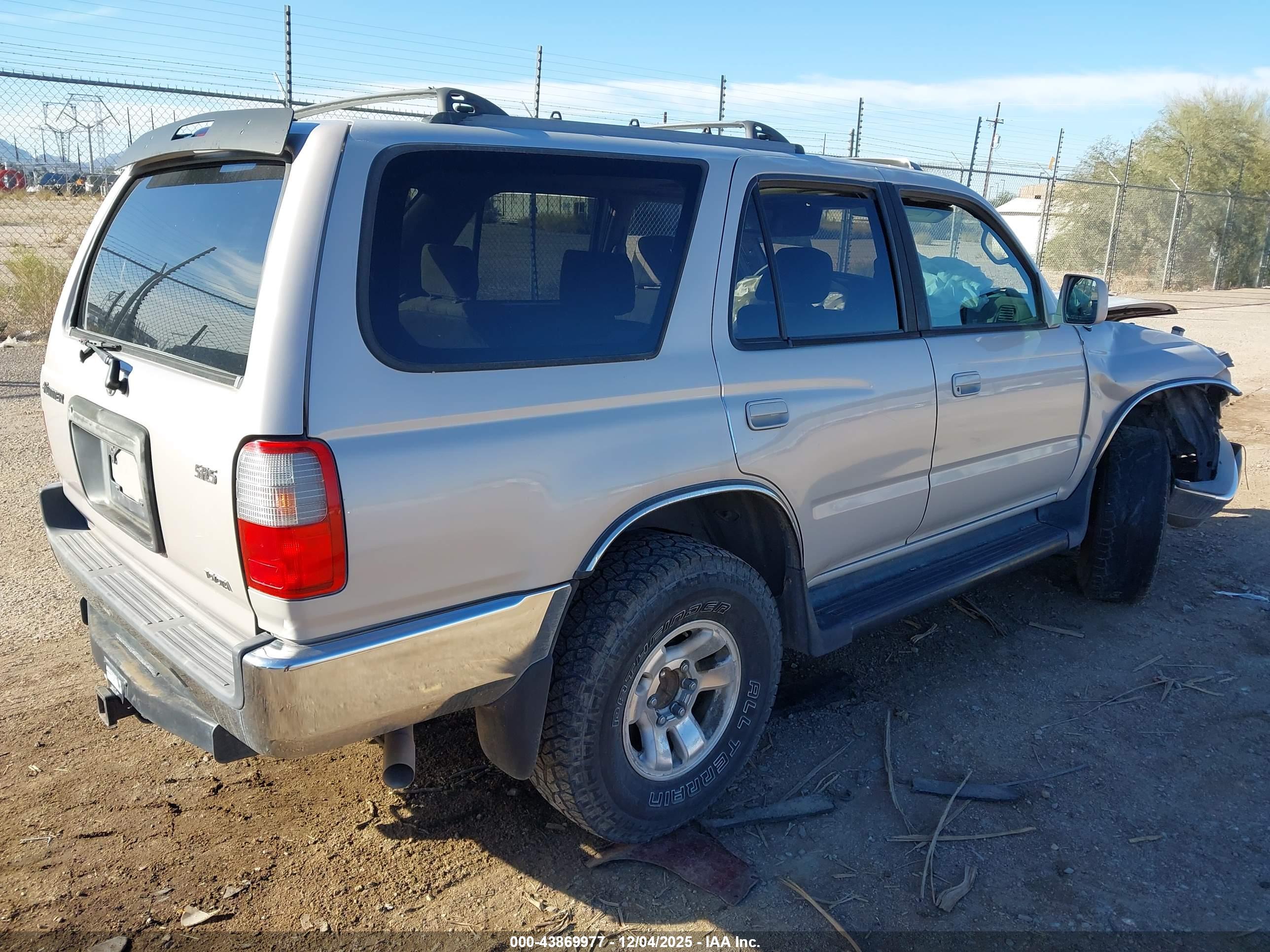 TOYOTA 4RUNNER image 4