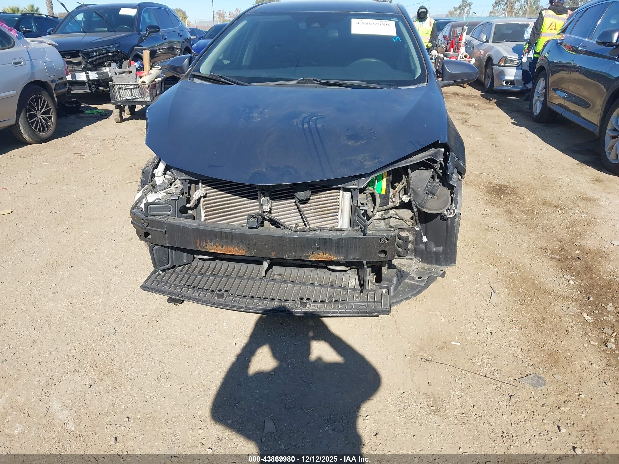 TOYOTA COROLLA image 6