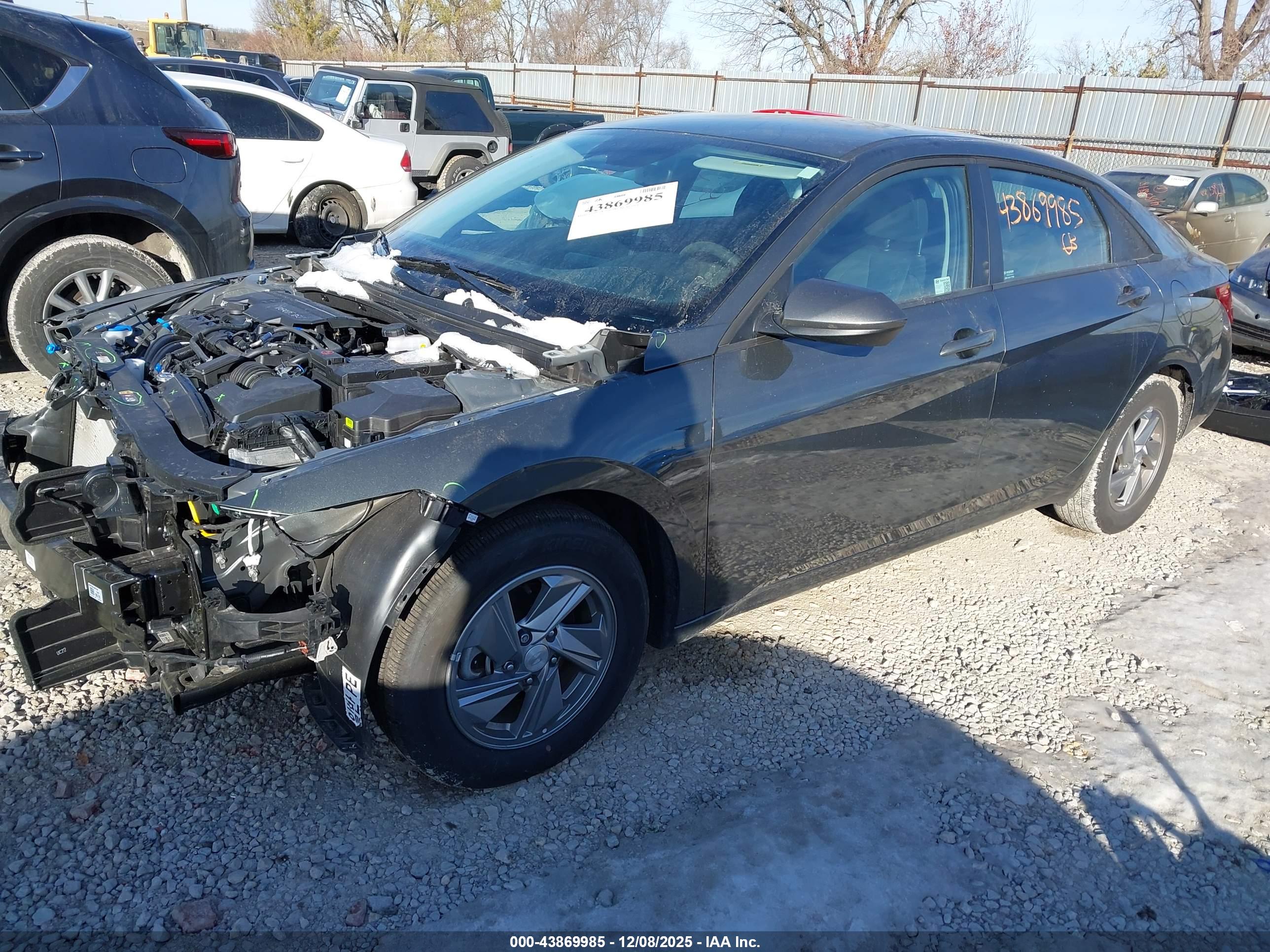 HYUNDAI ELANTRA image 2