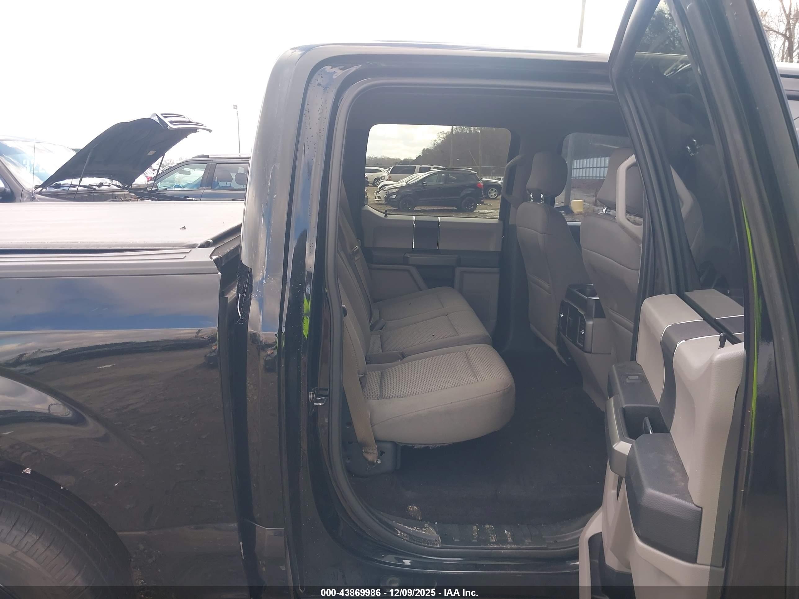 FORD F-150 image 8