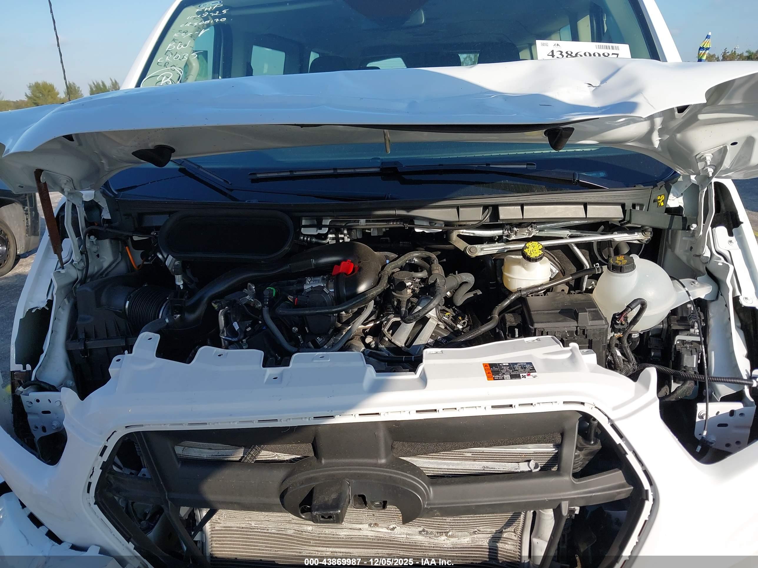 FORD TRANSIT-350 image 10