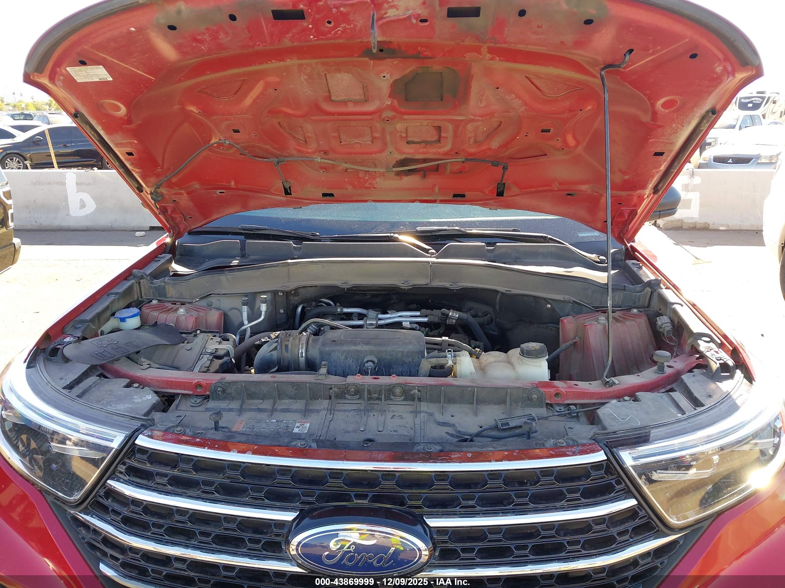 FORD EXPLORER image 10