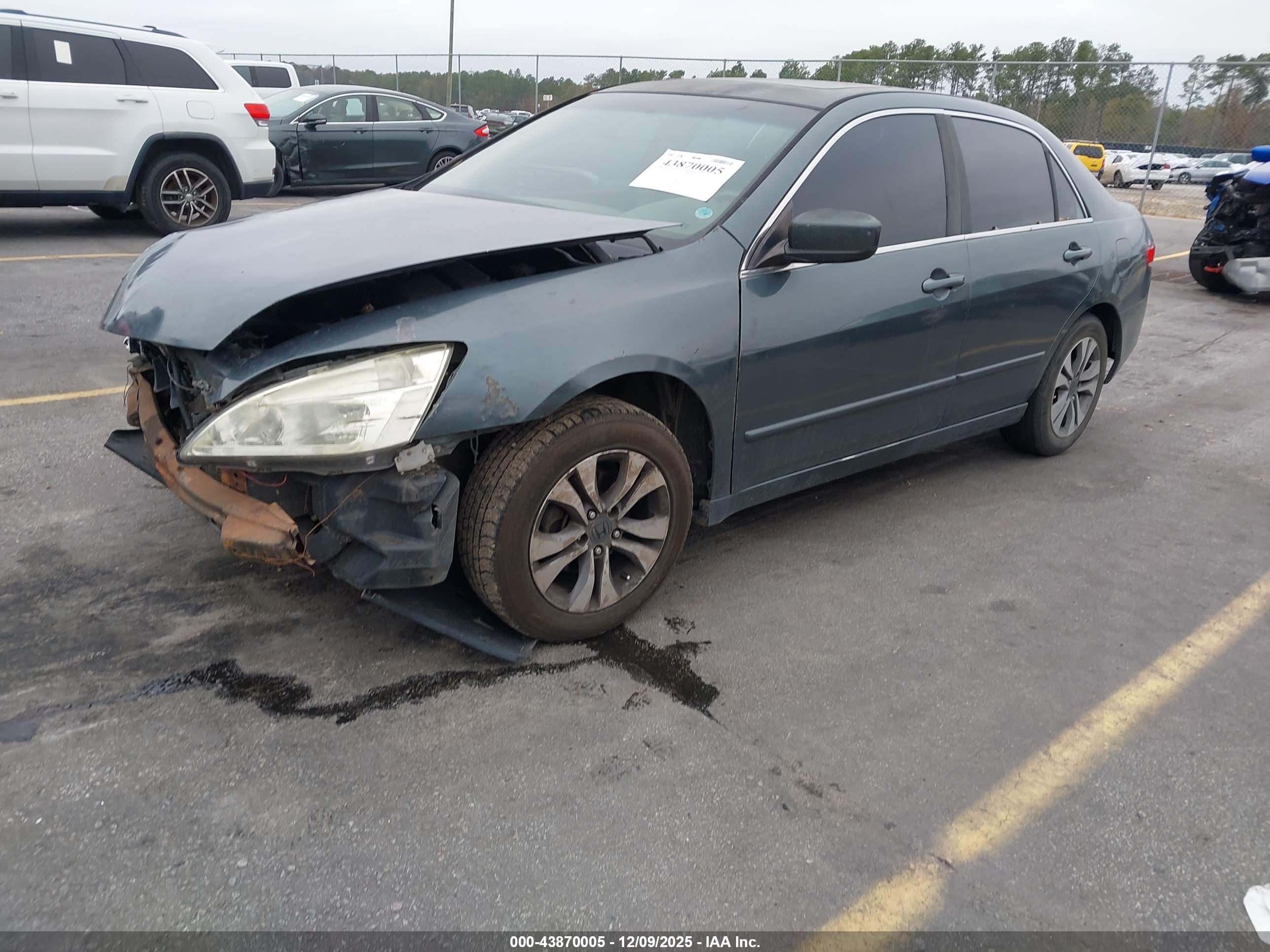 HONDA ACCORD image 2