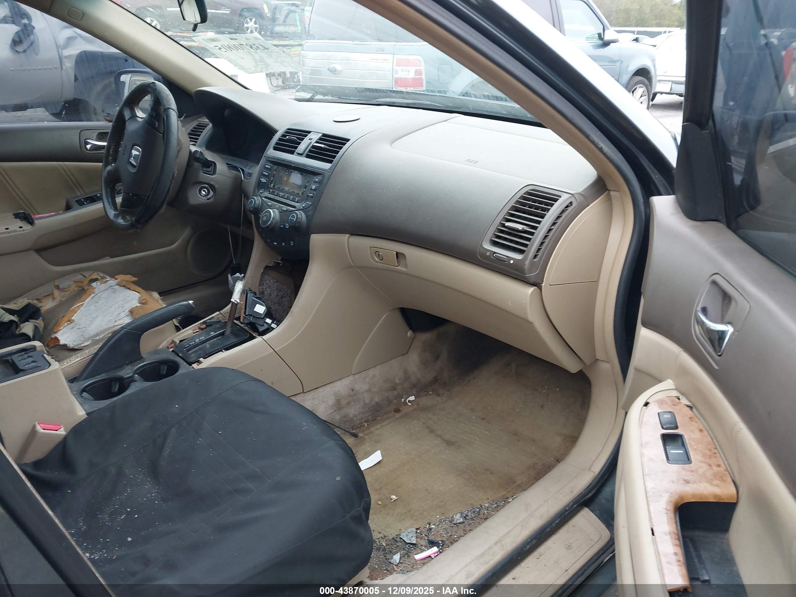 HONDA ACCORD image 5