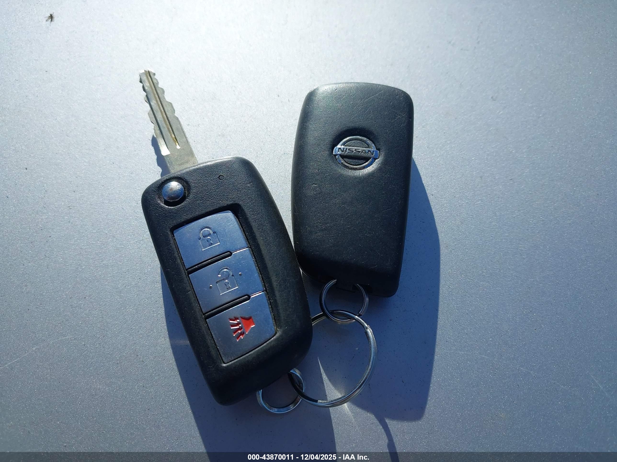 NISSAN ROGUE image 11