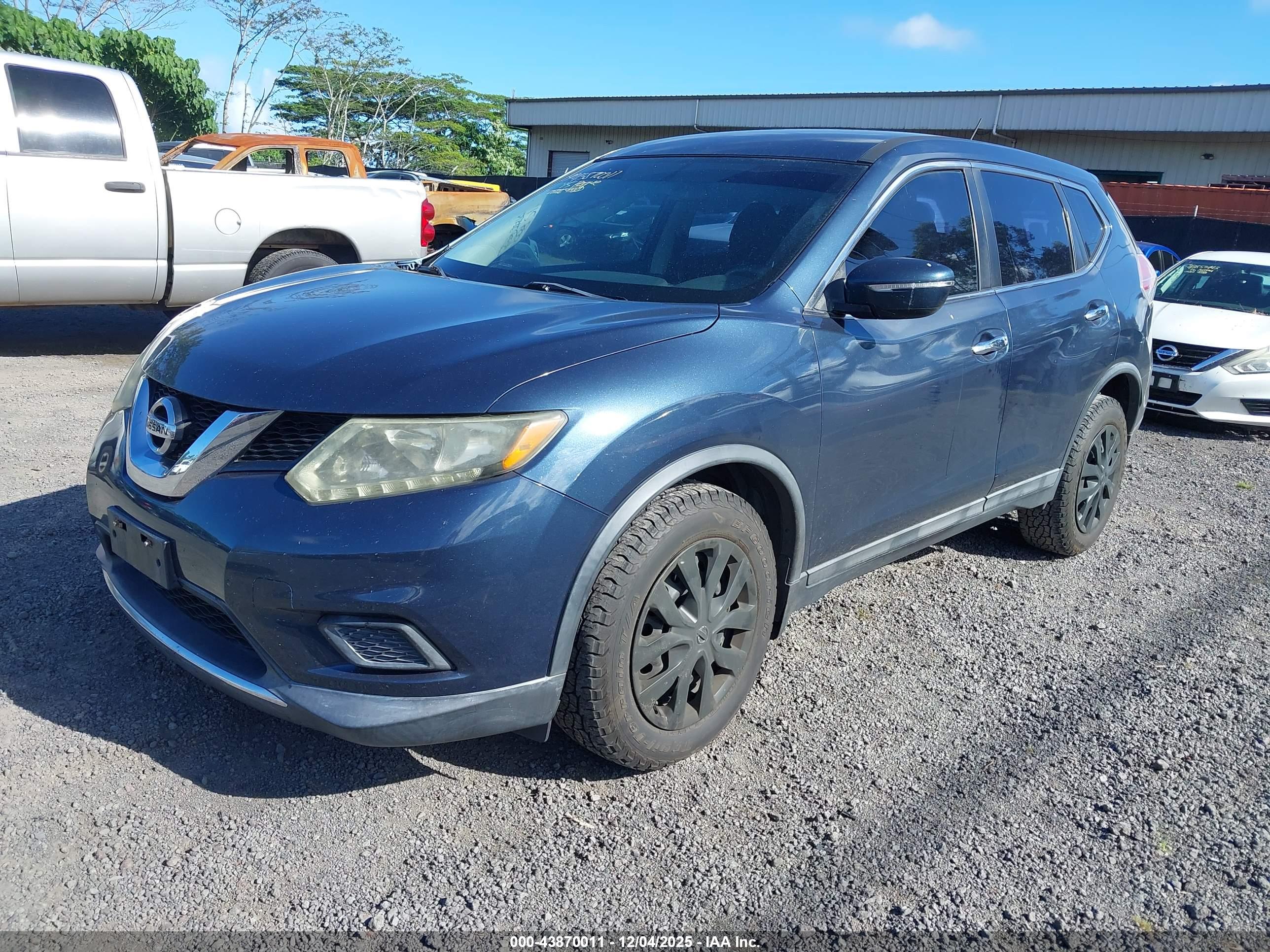 NISSAN ROGUE image 2
