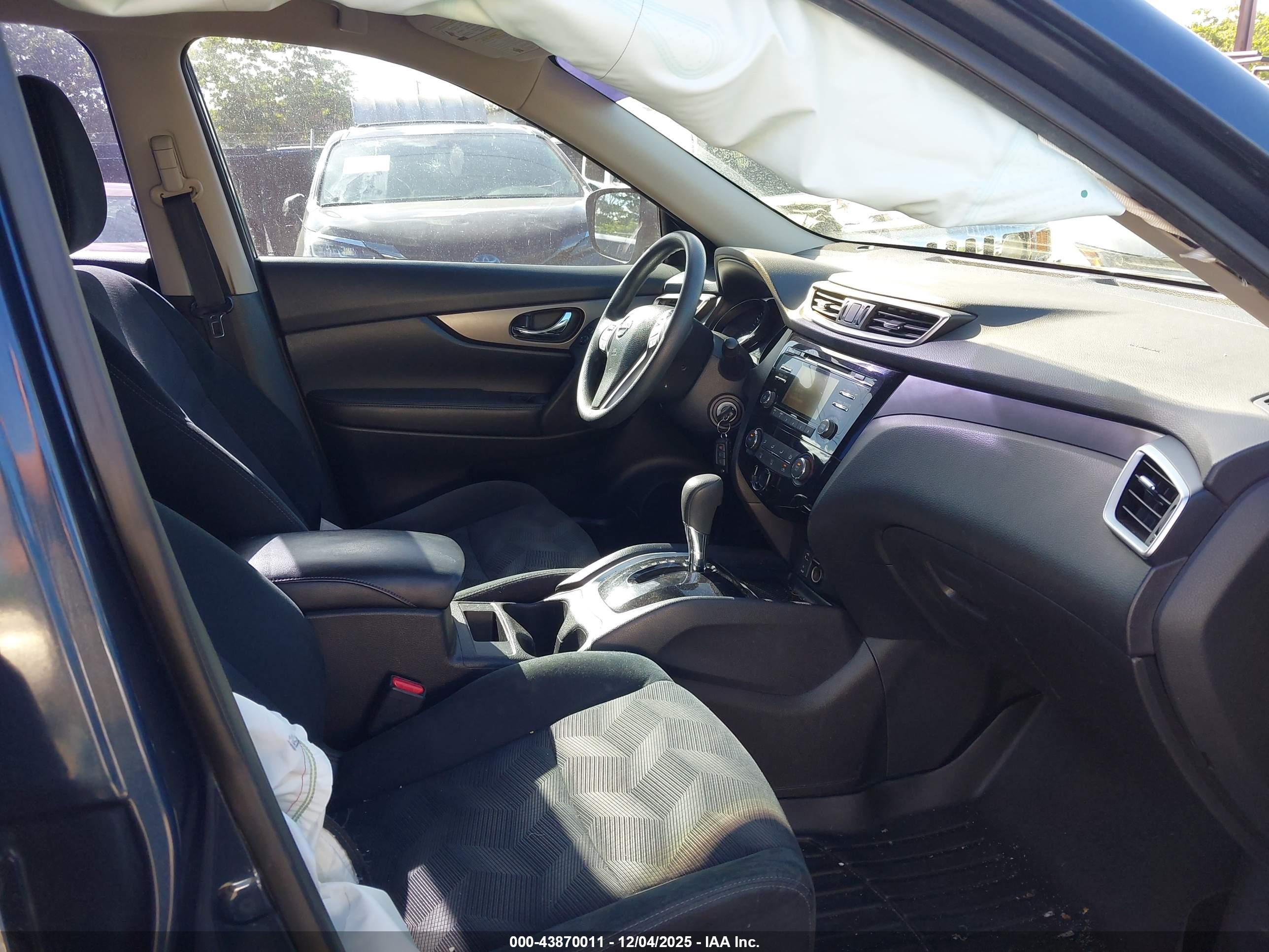 NISSAN ROGUE image 5